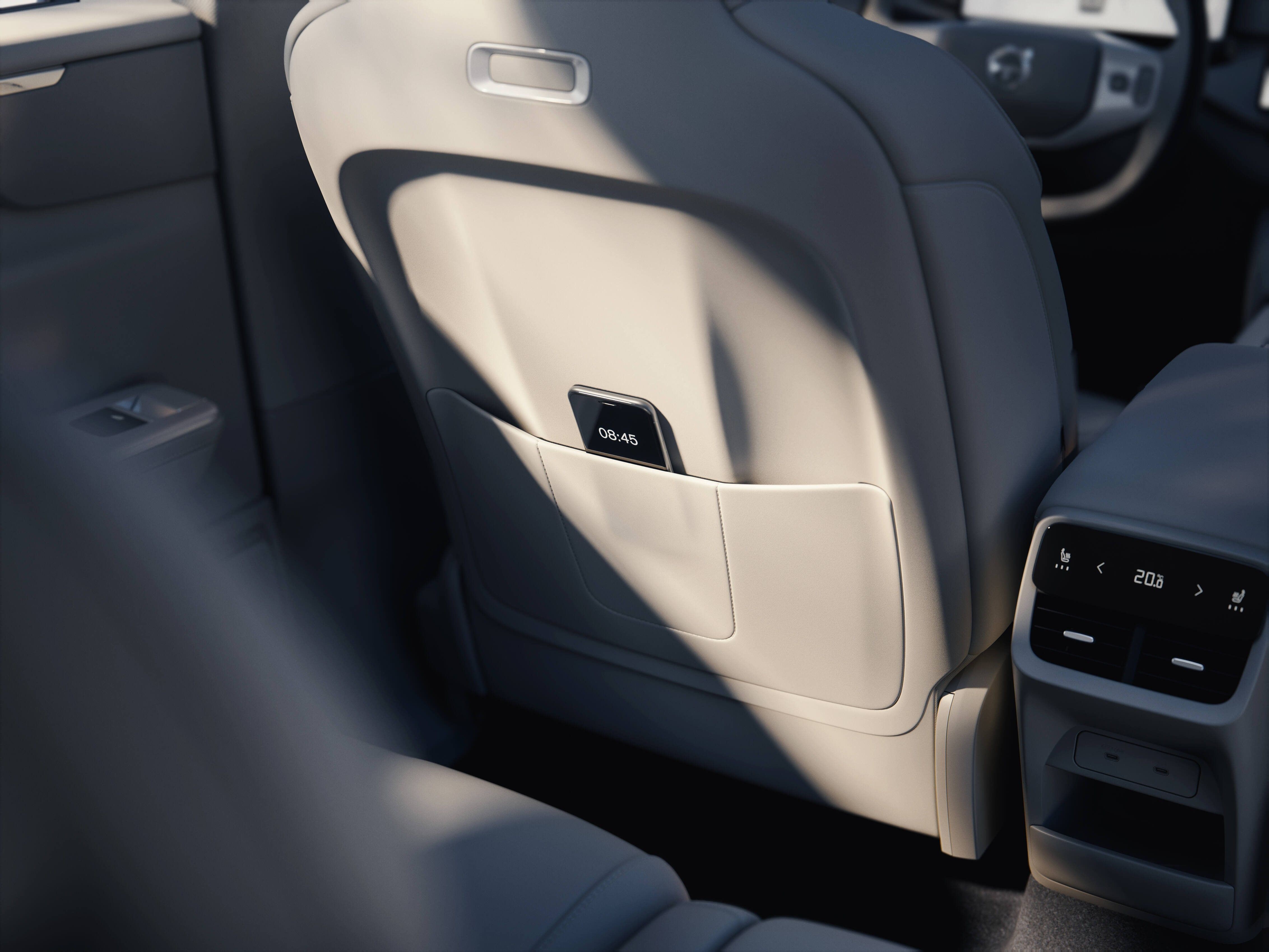 Volvo XC70 2025