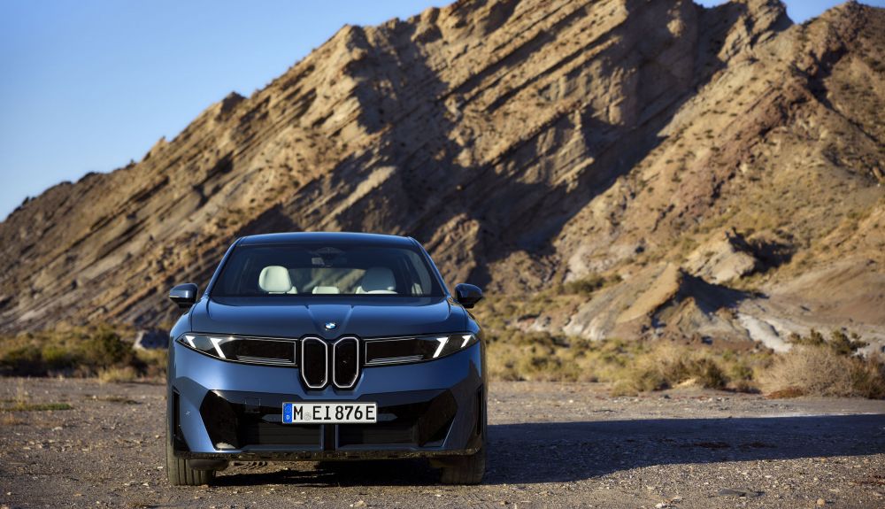 p90615644-highres-the-new-bmw-ix3-50-x_1