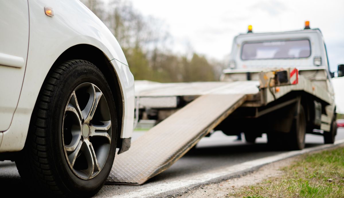 Seguros de coche con cobertura de asistencia en viaje: qué cubren y cómo elegir