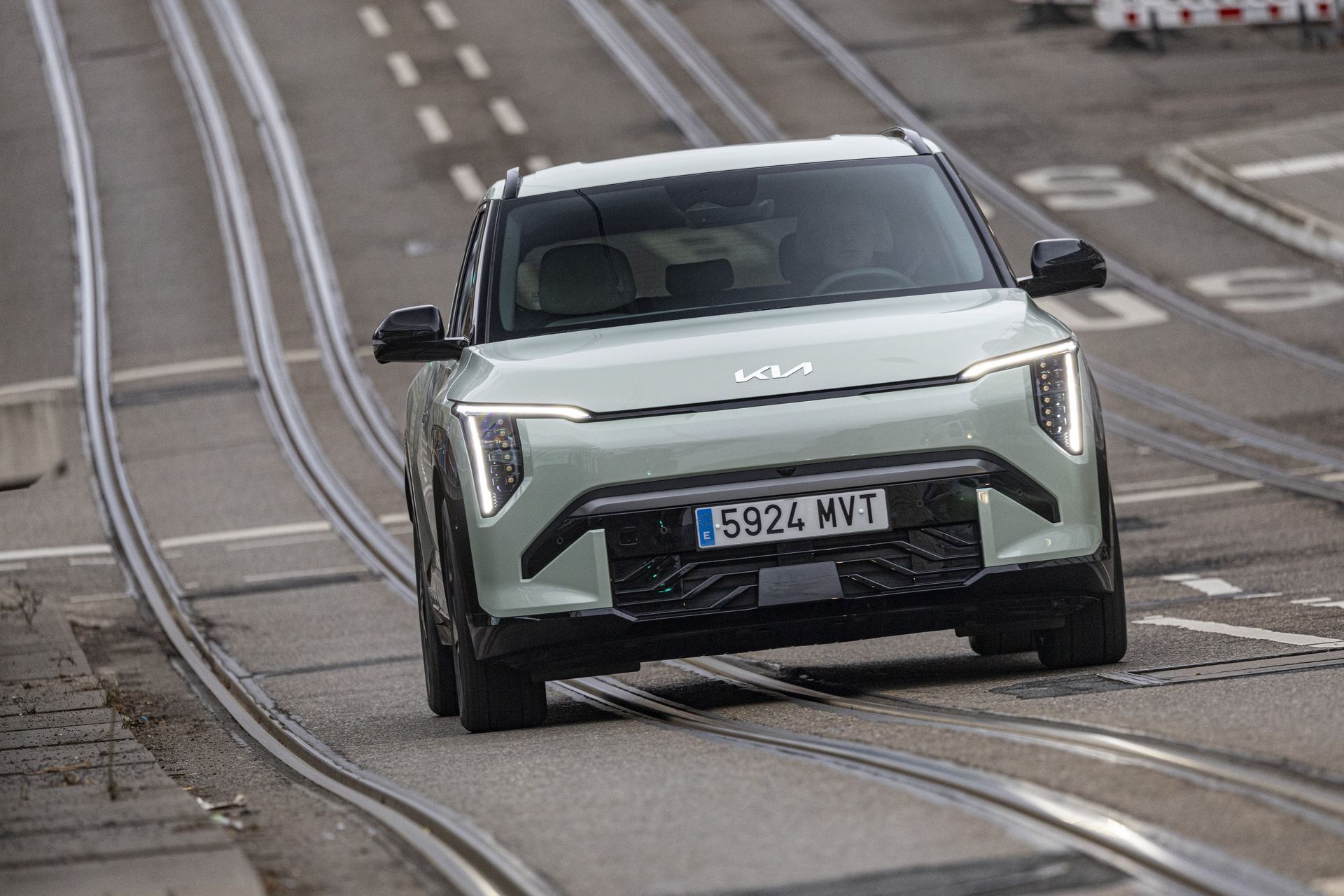 Pasa del ¿llego? al ¿y cuándo paramos? El Kia EV3 te demuestra su maratoniana capacidad para viajar.
