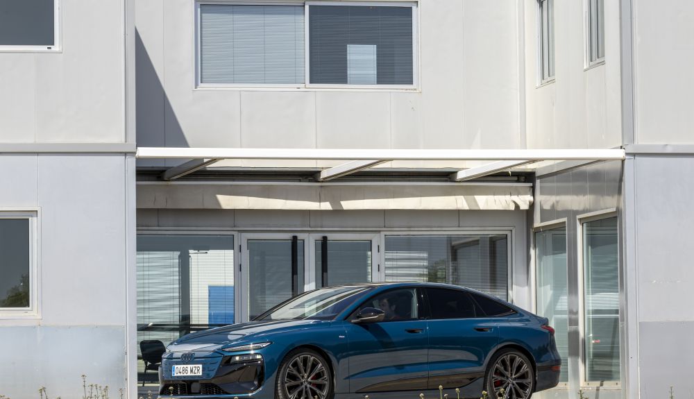 audi-a6-e-tron-sportback-s-line-4_1_1000