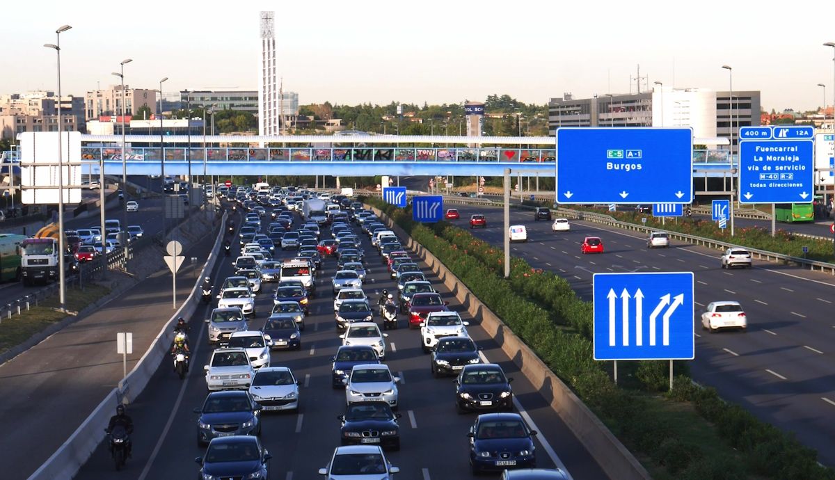 La nueva norma de circulación obligatoria que no existía y por la que ya multará la DGT en 2026