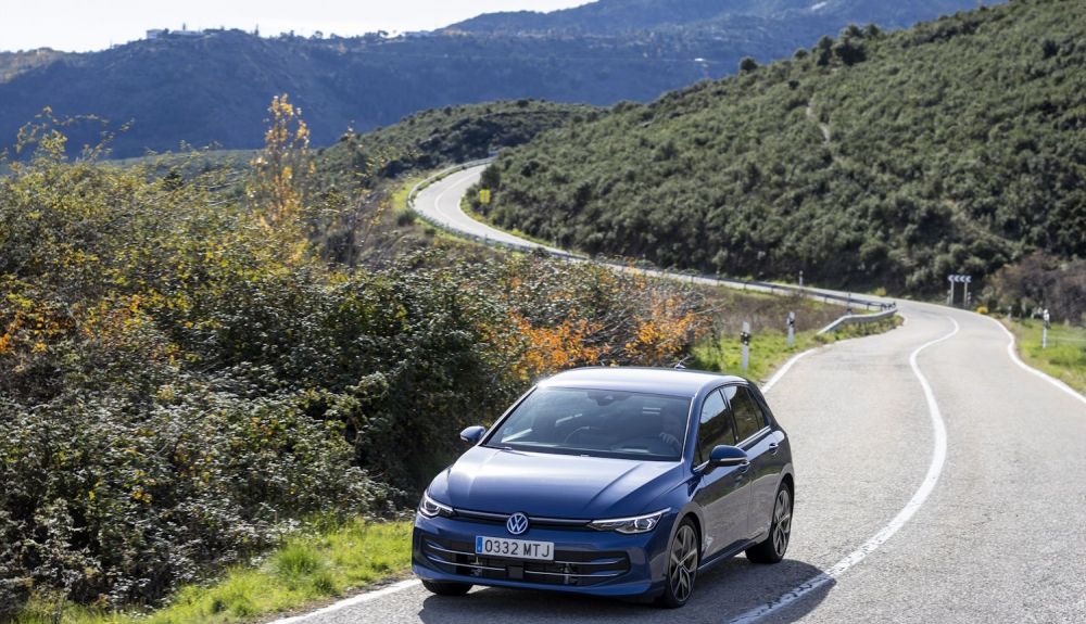 Volkswagen Golf eHybrid 204 CV