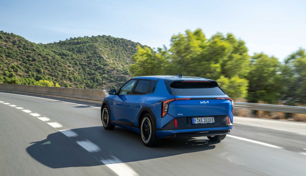 Kia EV4 (4)