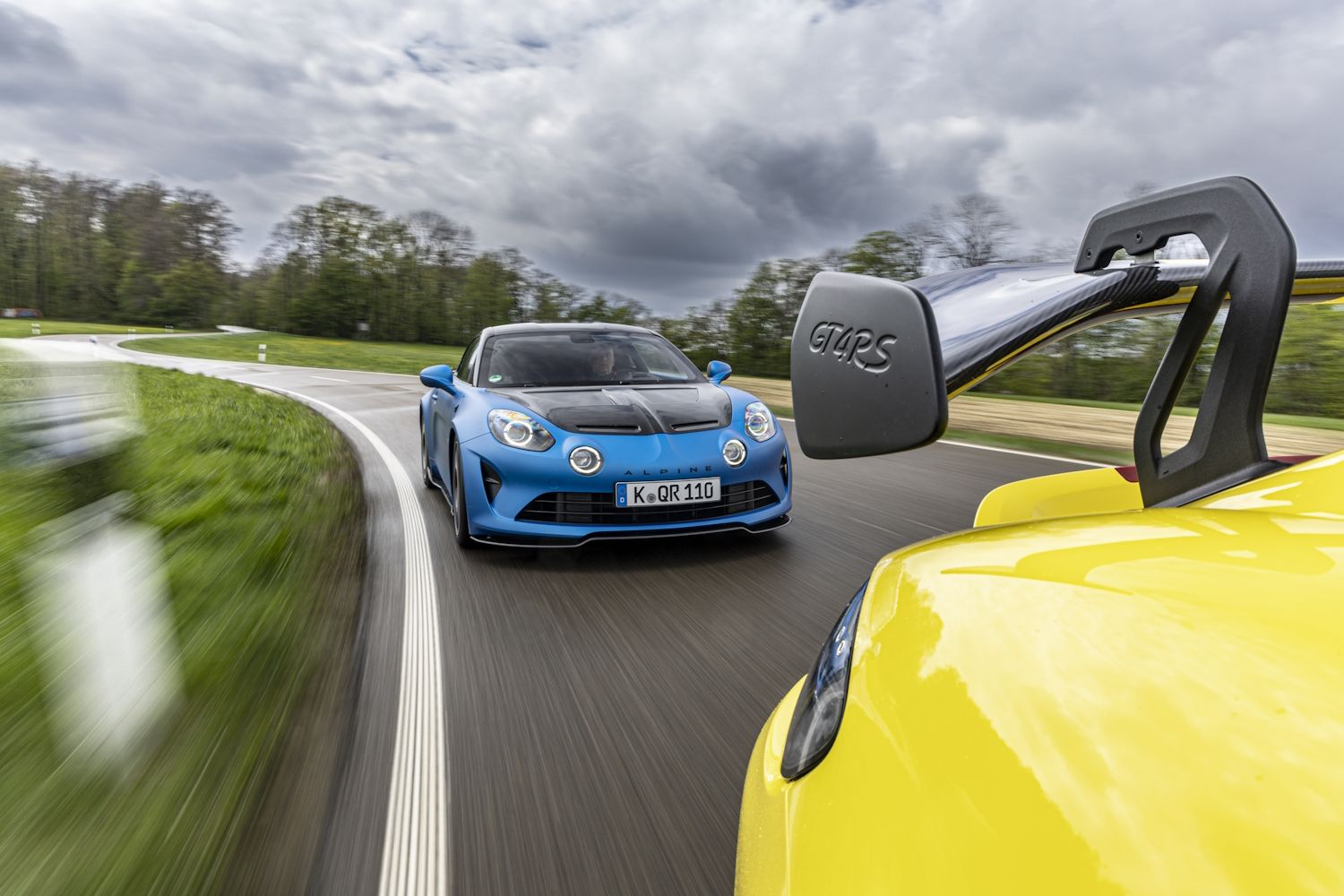 Alpine A110 R y Porsche 718 Cayman GT4 RS