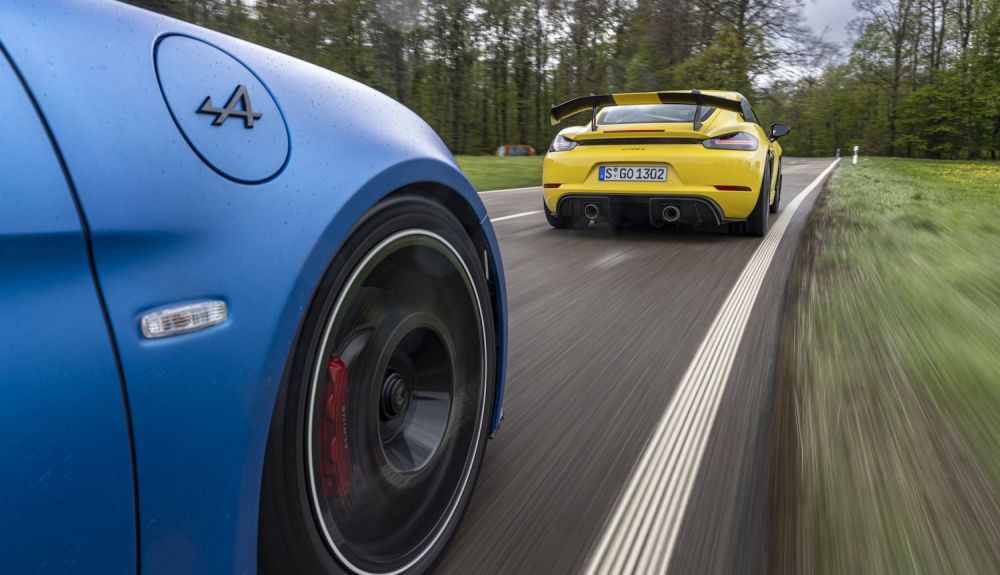Alpine A110 R y Porsche 718 Cayman GT4 RS