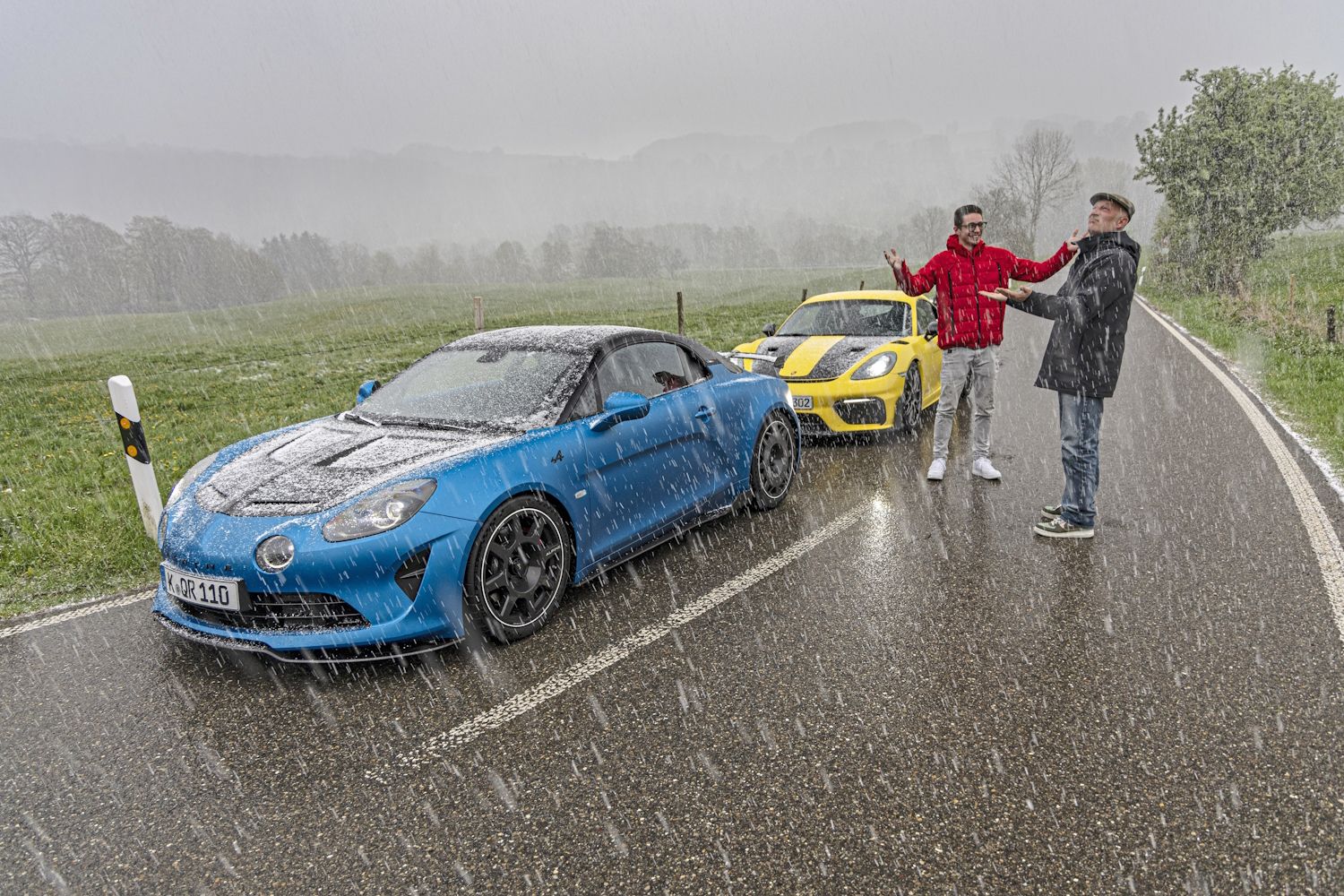Alpine A110 R y Porsche 718 Cayman GT4 RS