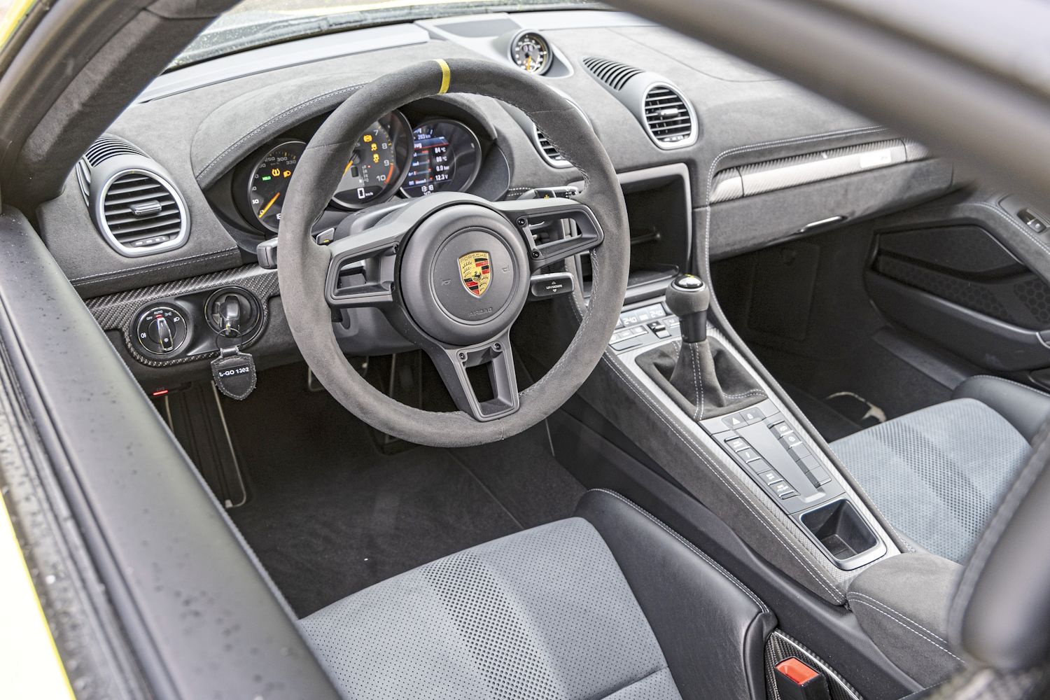 Porsche 718 Cayman GT4 RS