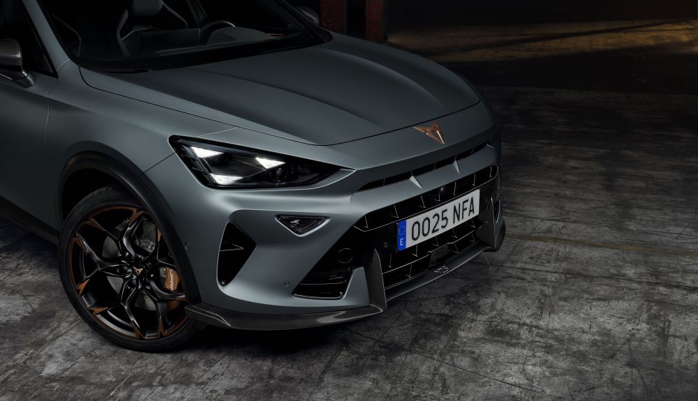 The new CUPRA Formentor VZ5 marks the return of the iconic 5 cylinder 04 HQ The new CUPRA Formentor VZ5 marks the return of the iconic 5 cylinder 04 HQ