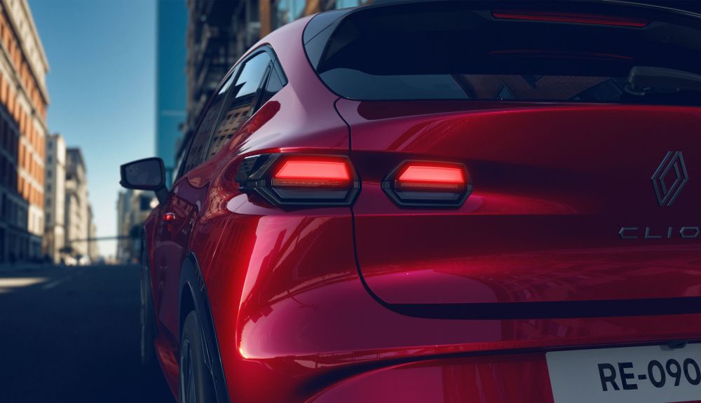  Renault Clio 2025