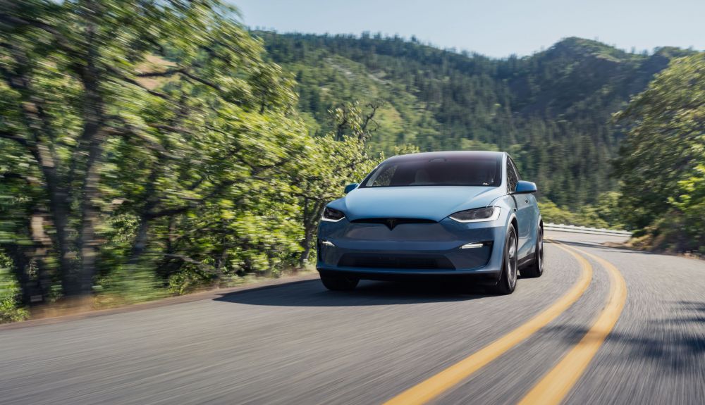 Tesla Model X 2025