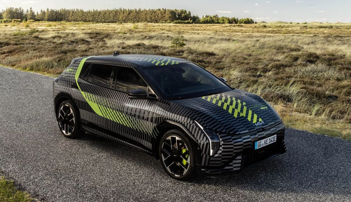 Es el próximo gran rival del VW Golf GTI, primer anticipo del nuevo Kia EV4 GT