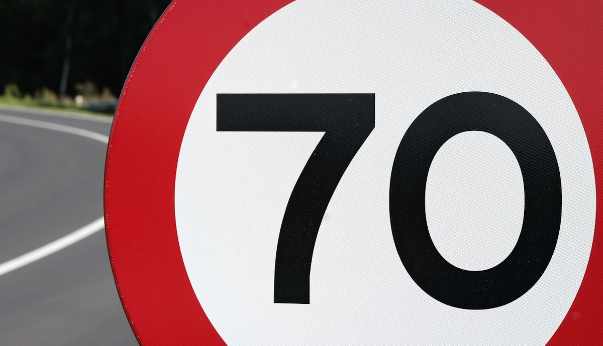 A 70 km h, los límites de velocidad continúan bajando en las autopistas y autovías españolas