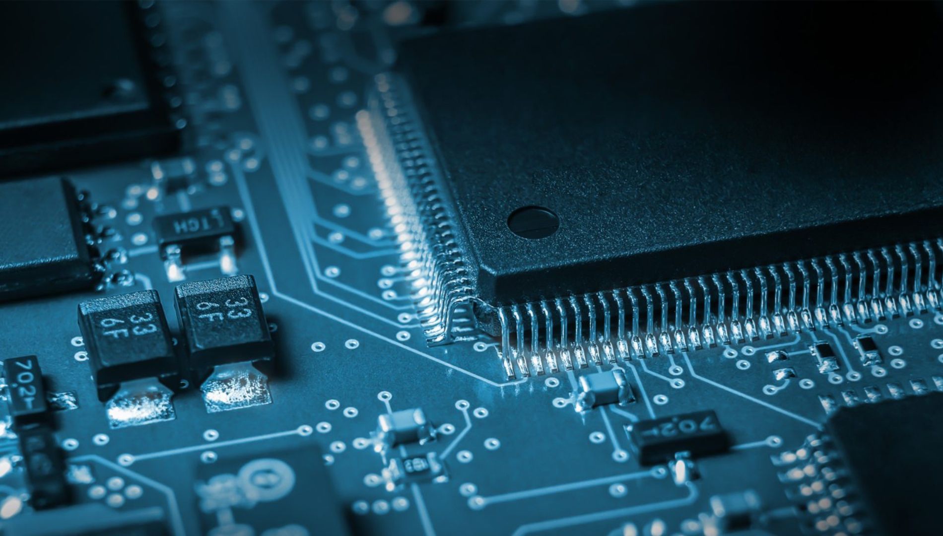 ¿Otra crisis de semiconductores para los coches? Los fabricantes alertan ya de una posible escasez