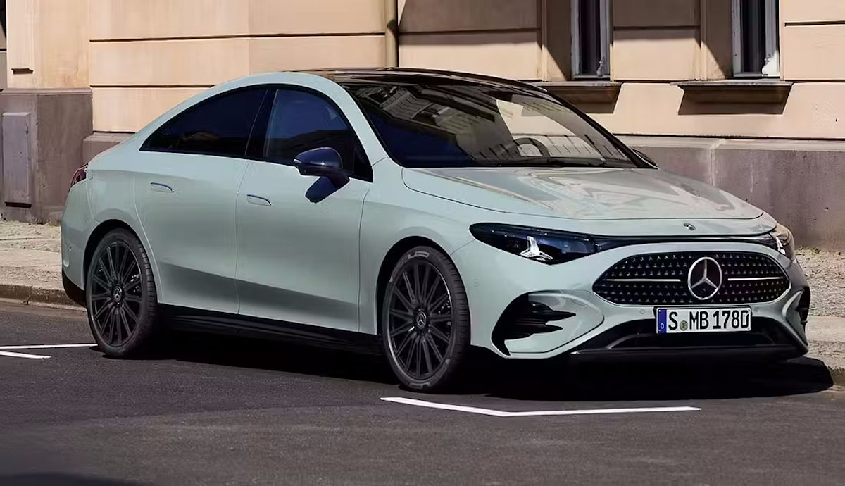 Nuevo Mercedes CLA Híbrido, la berlina coupé más sorprendente, ya también con motores de combustión