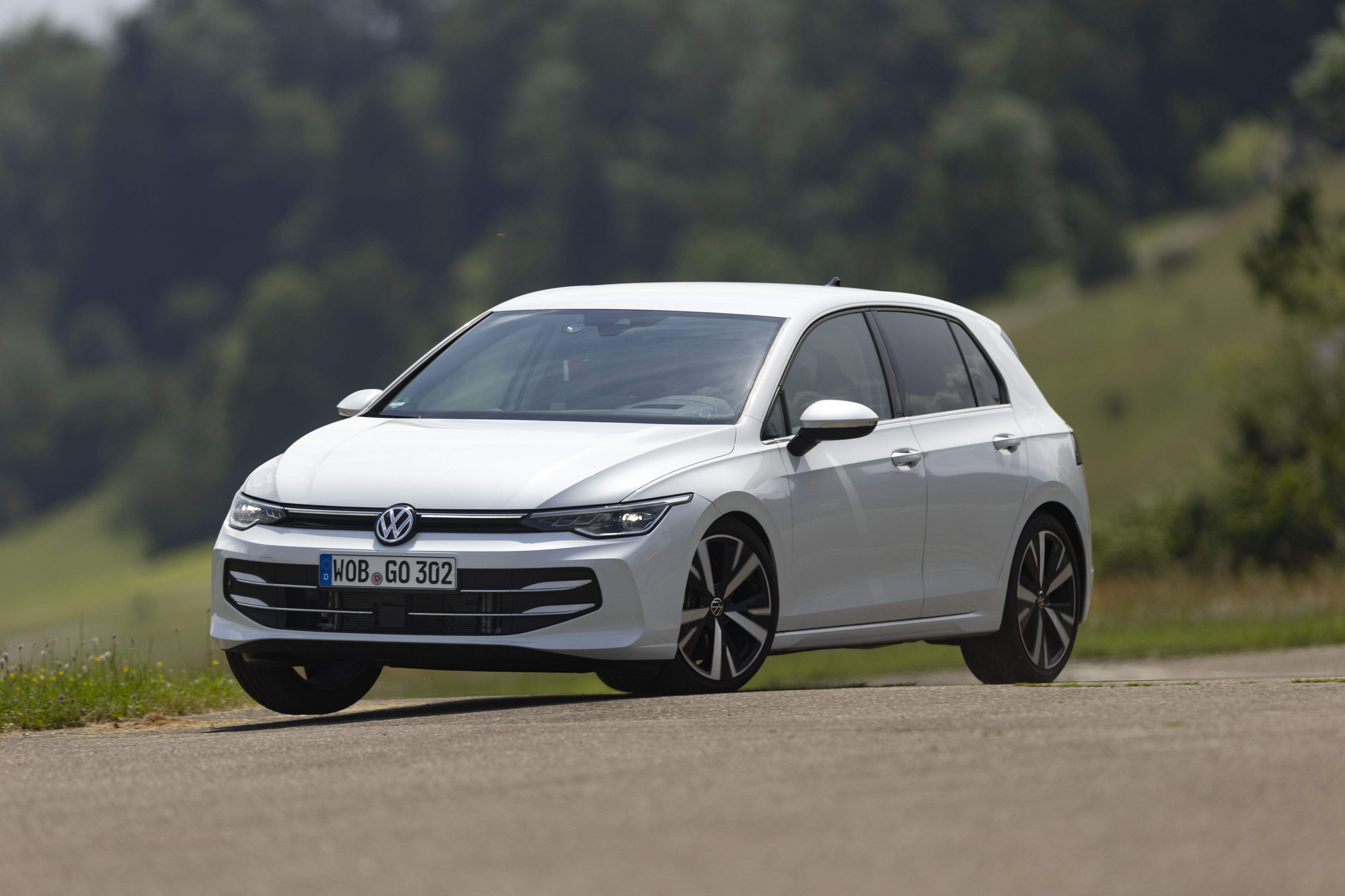 Volkswagen Golf eTSI 115 DSG