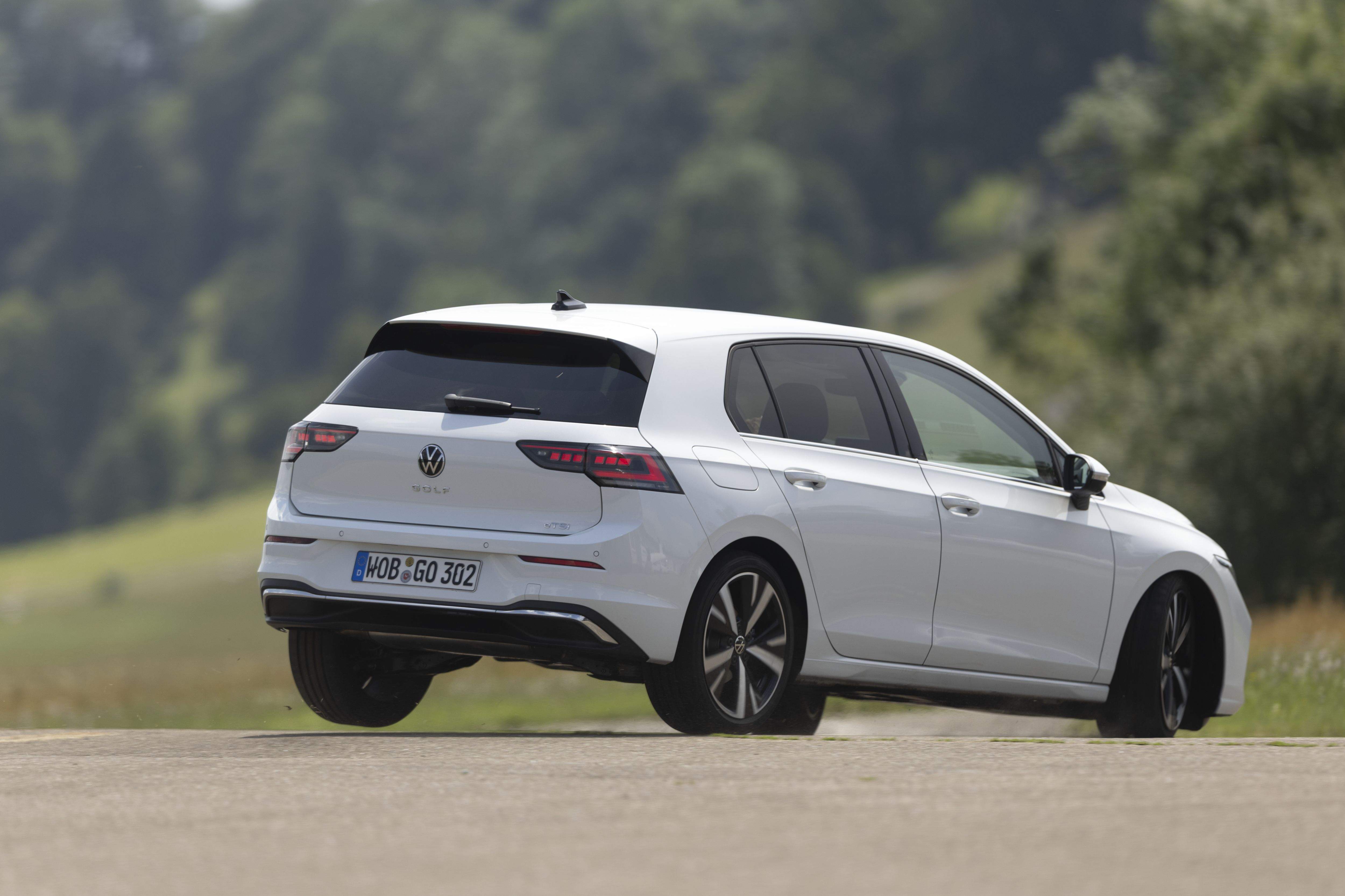 Volkswagen Golf eTSI 115 DSG