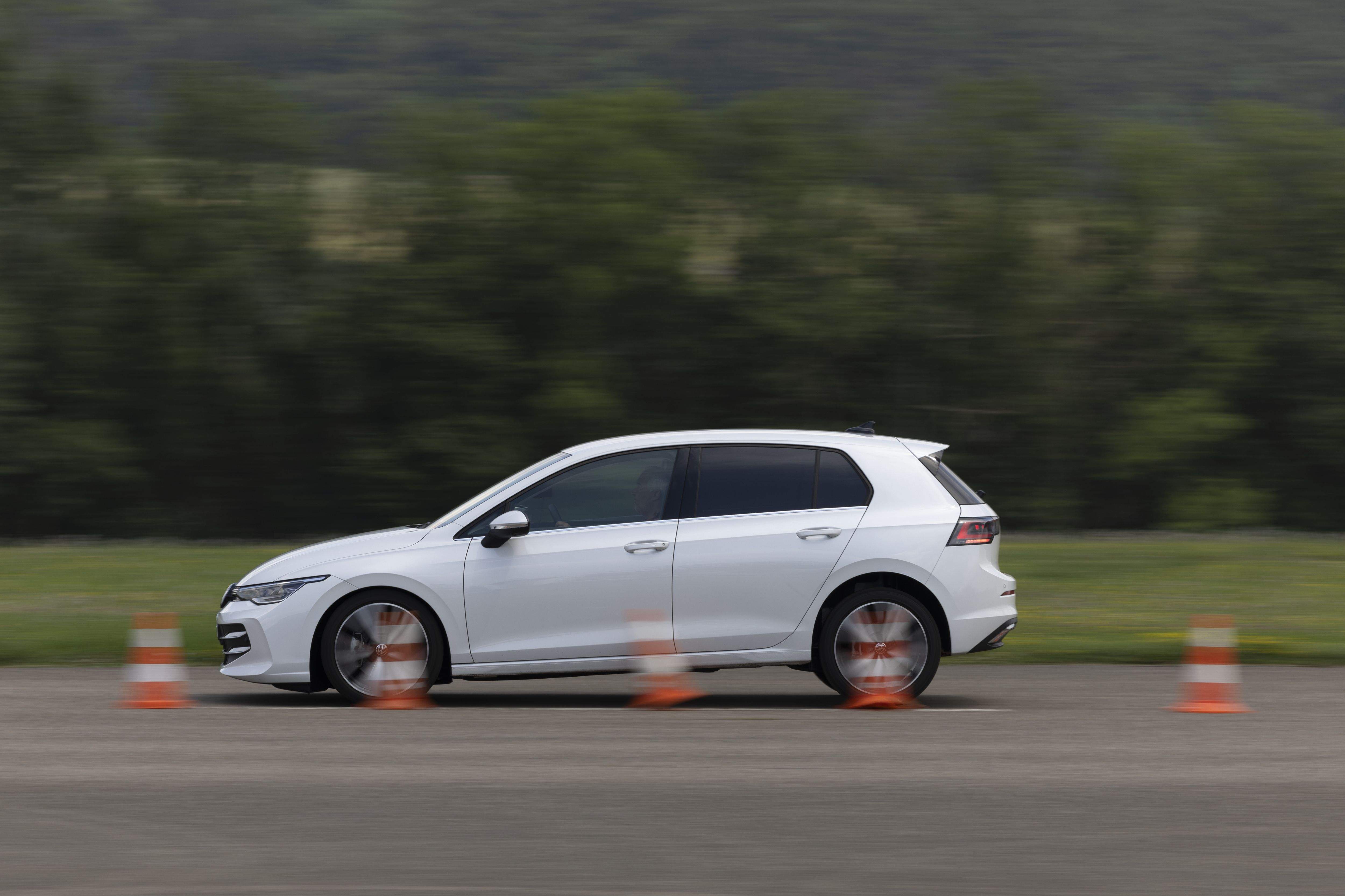 Volkswagen Golf eTSI 115 DSG