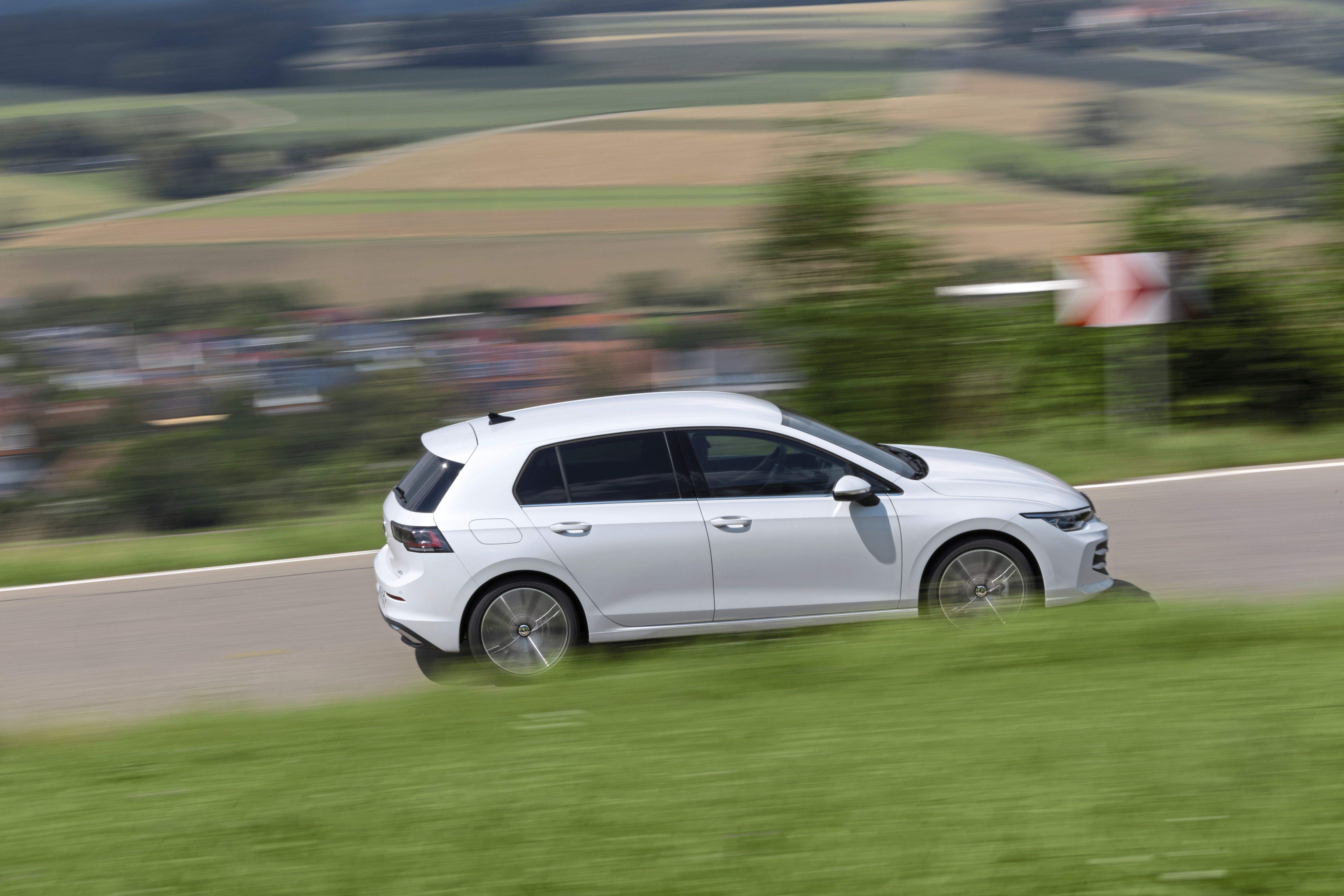 Volkswagen Golf eTSI 115 DSG