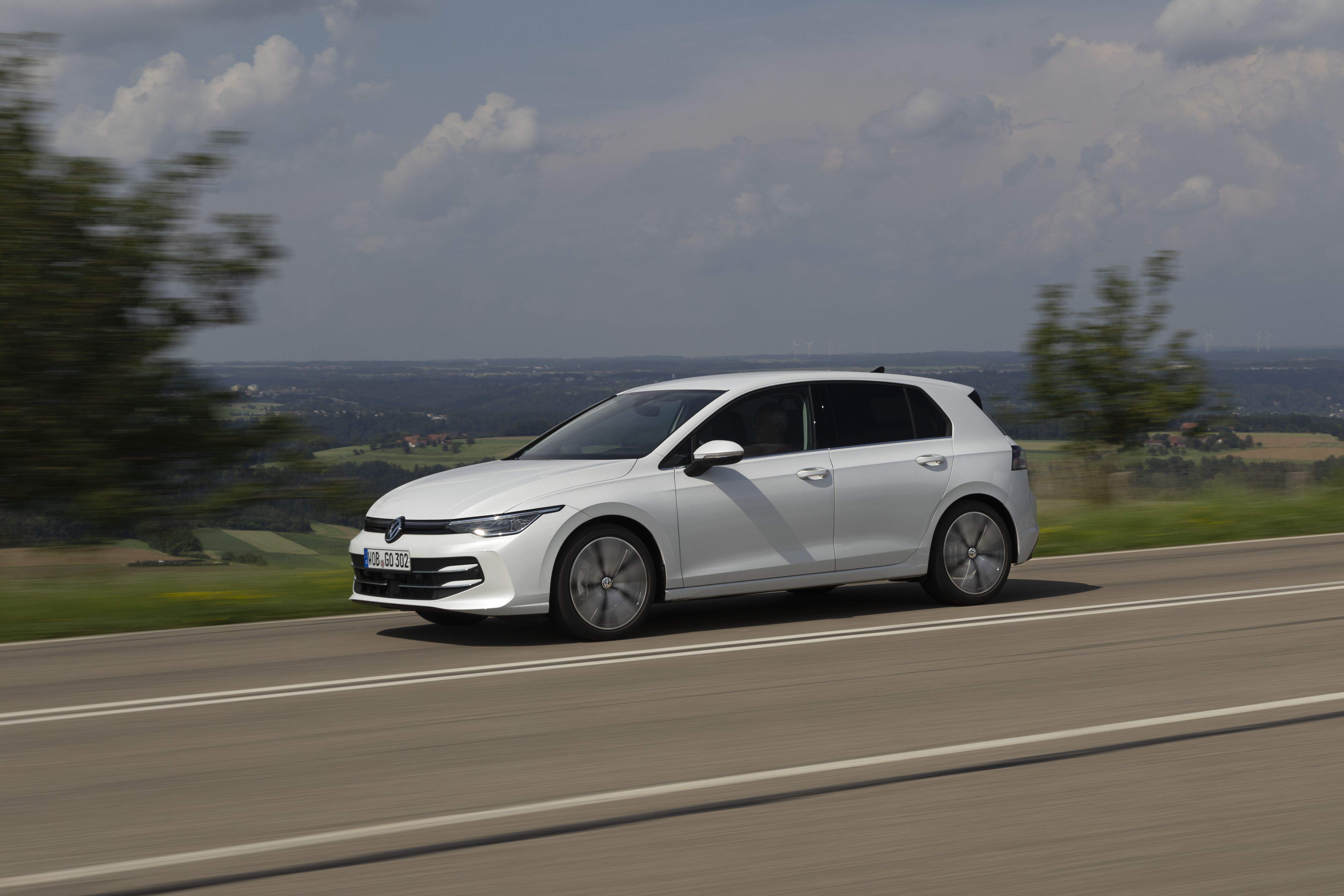 Volkswagen Golf eTSI 115 DSG