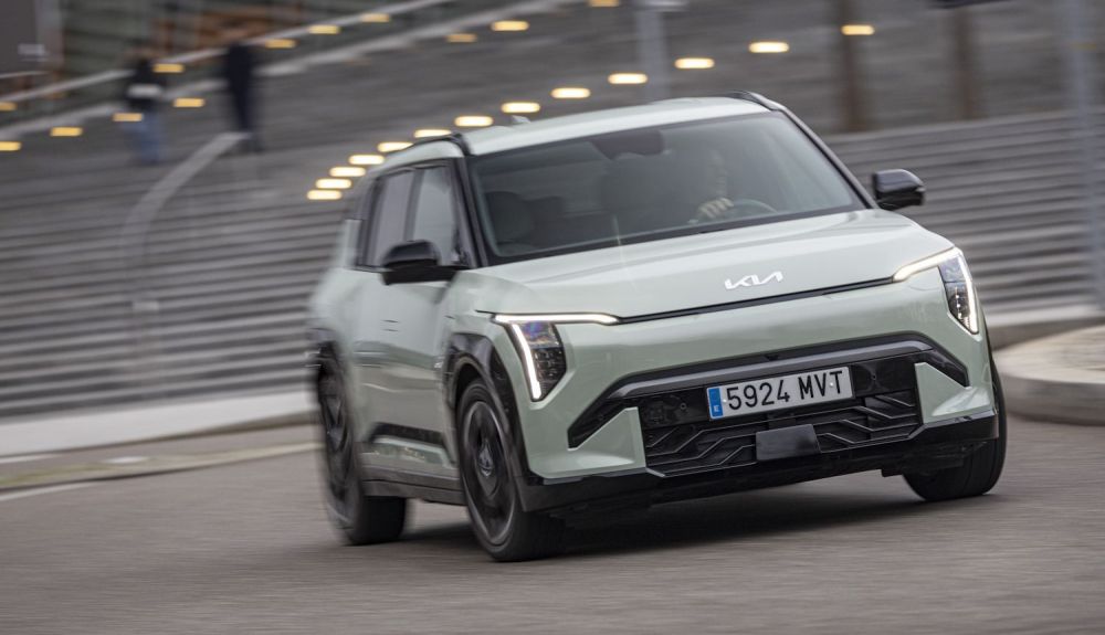 Kia EV3 204 CV   81.4 kWh   GT  Line 26