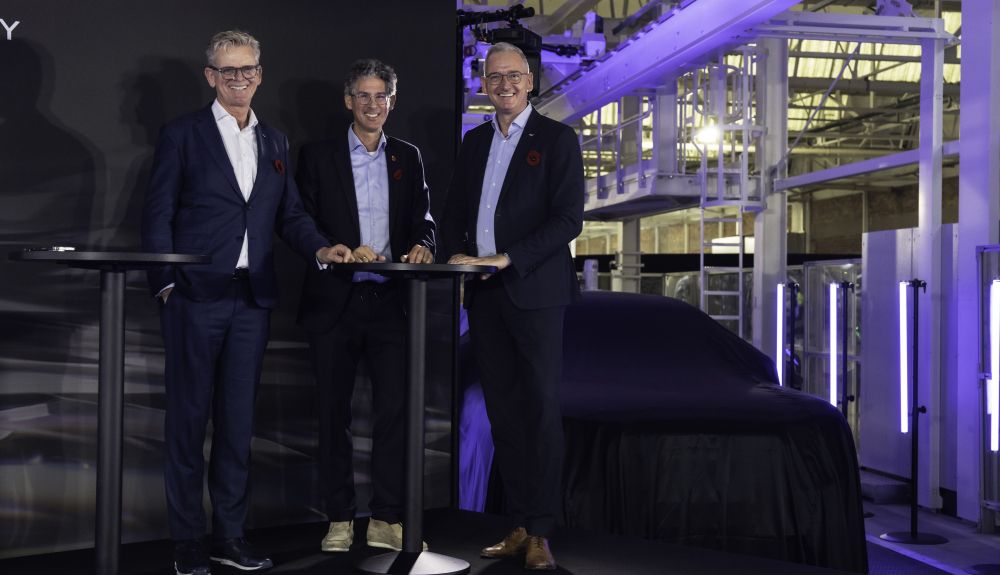 Anuncio del SUV urbano de lujo de Bentley