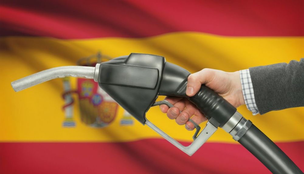 España acelera el fin de los coches diésel, gasolina e híbridos, impulsando su veto total