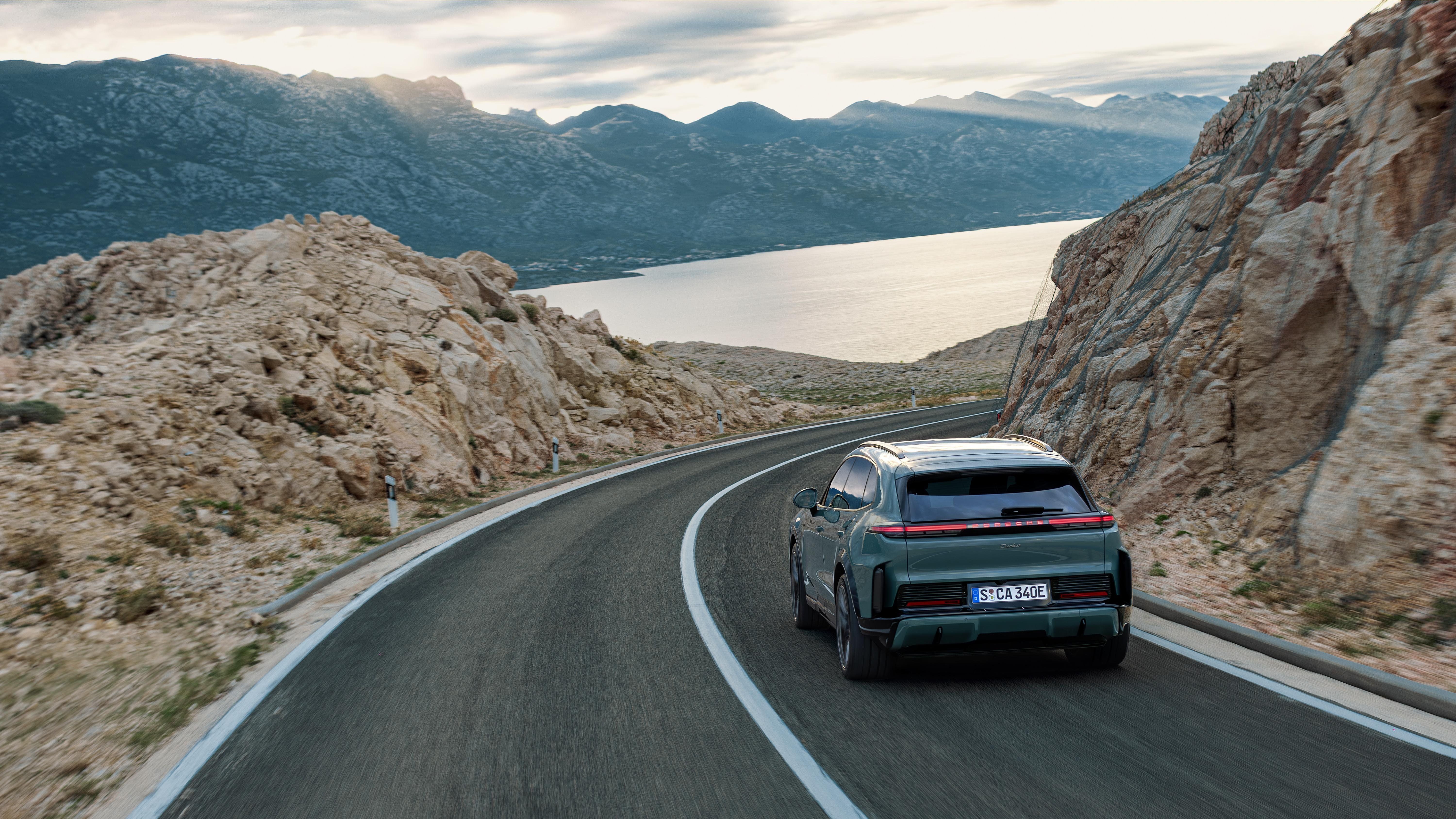 Porsche Cayenne Electric Turbo