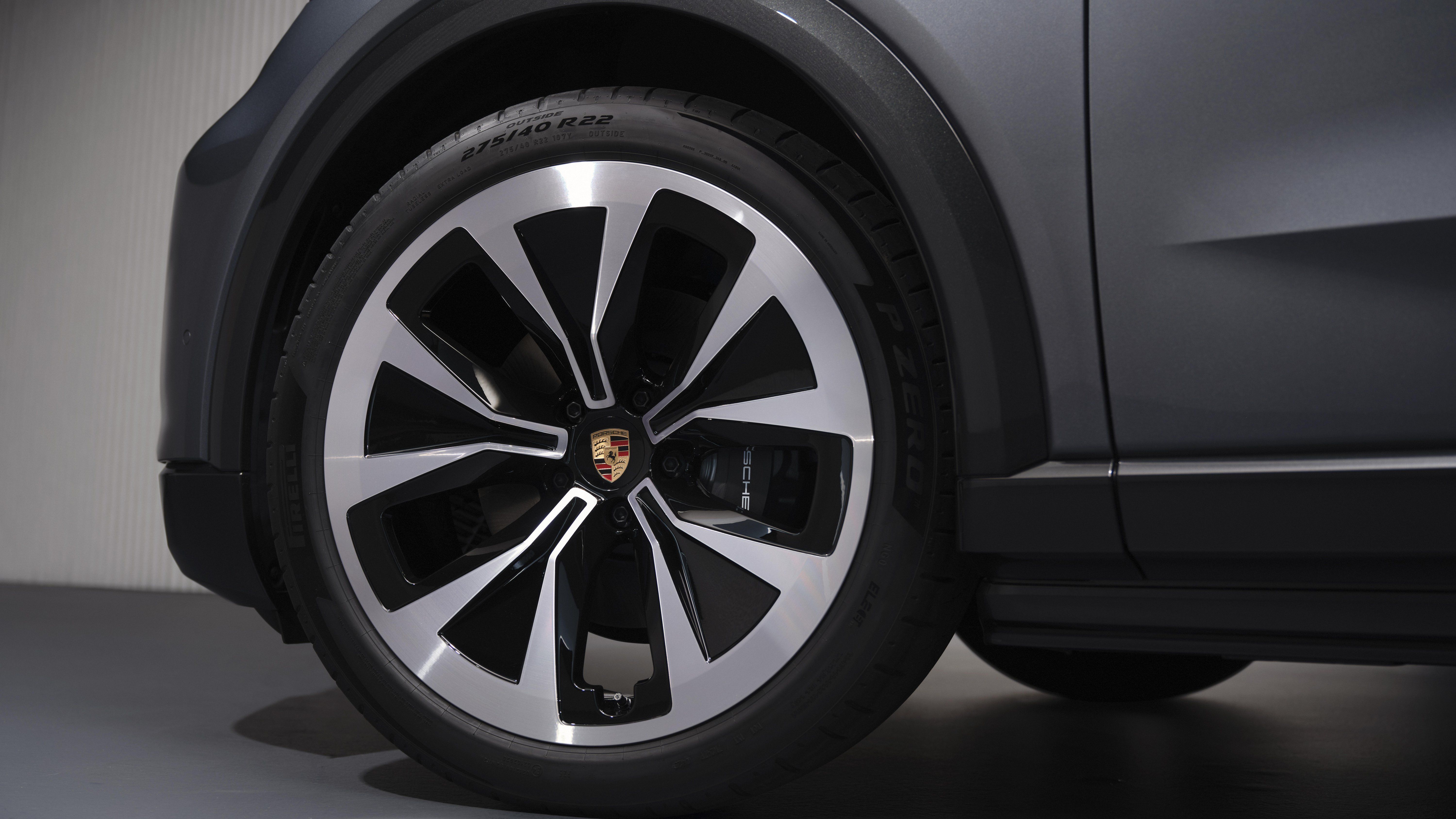 Porsche Cayenne Electric