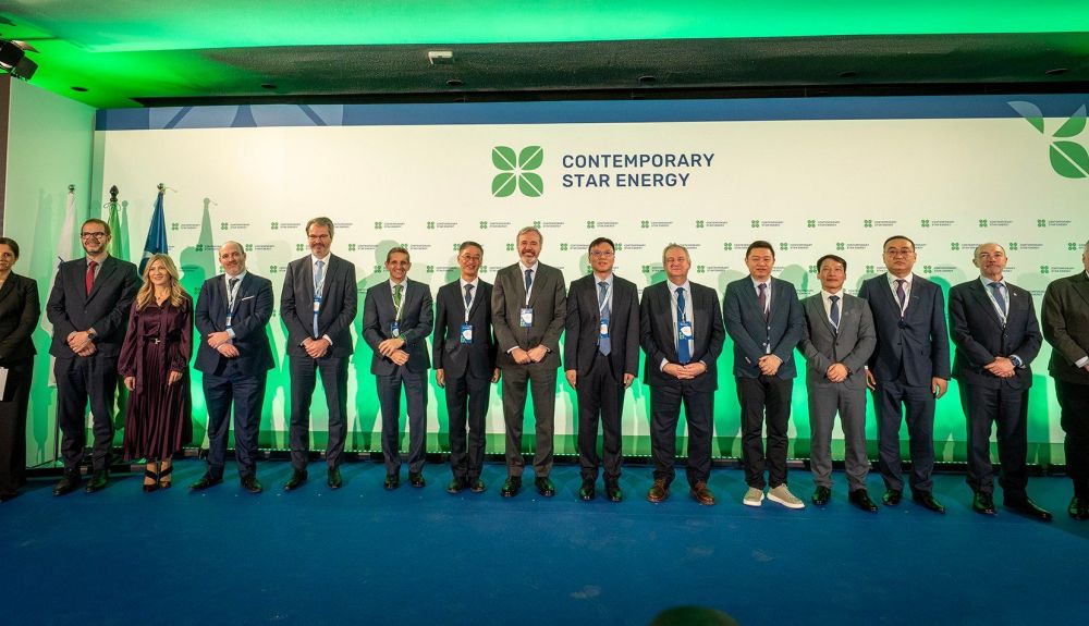 Acto de la puesta de la primera piedra de la gigafactoría de Figueruelas