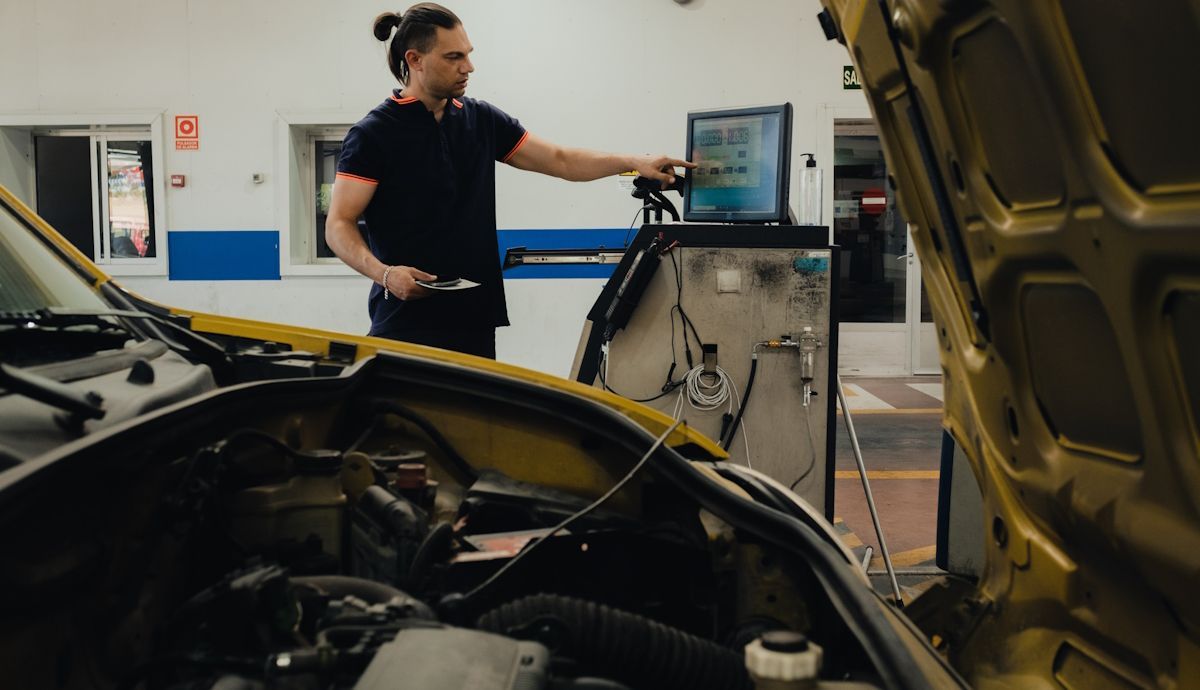 Inspecciones anuales de ITV a los coches, obligatorias en España, pero no en la Unión Europea