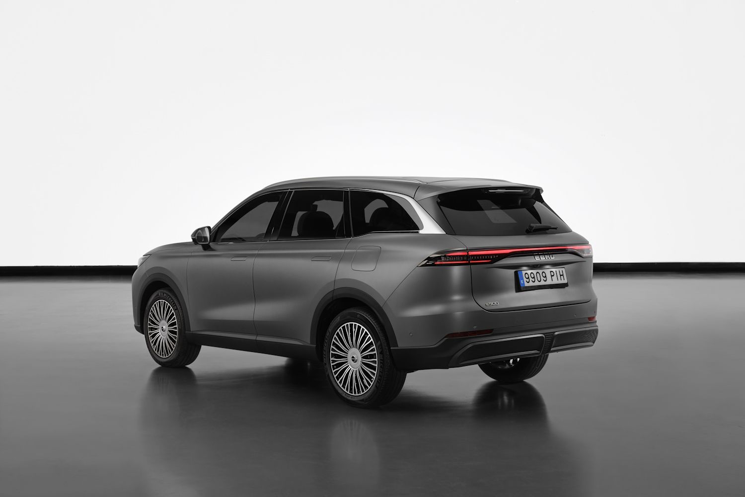 EBRO S900 PHEV EBRO S900 PHEV