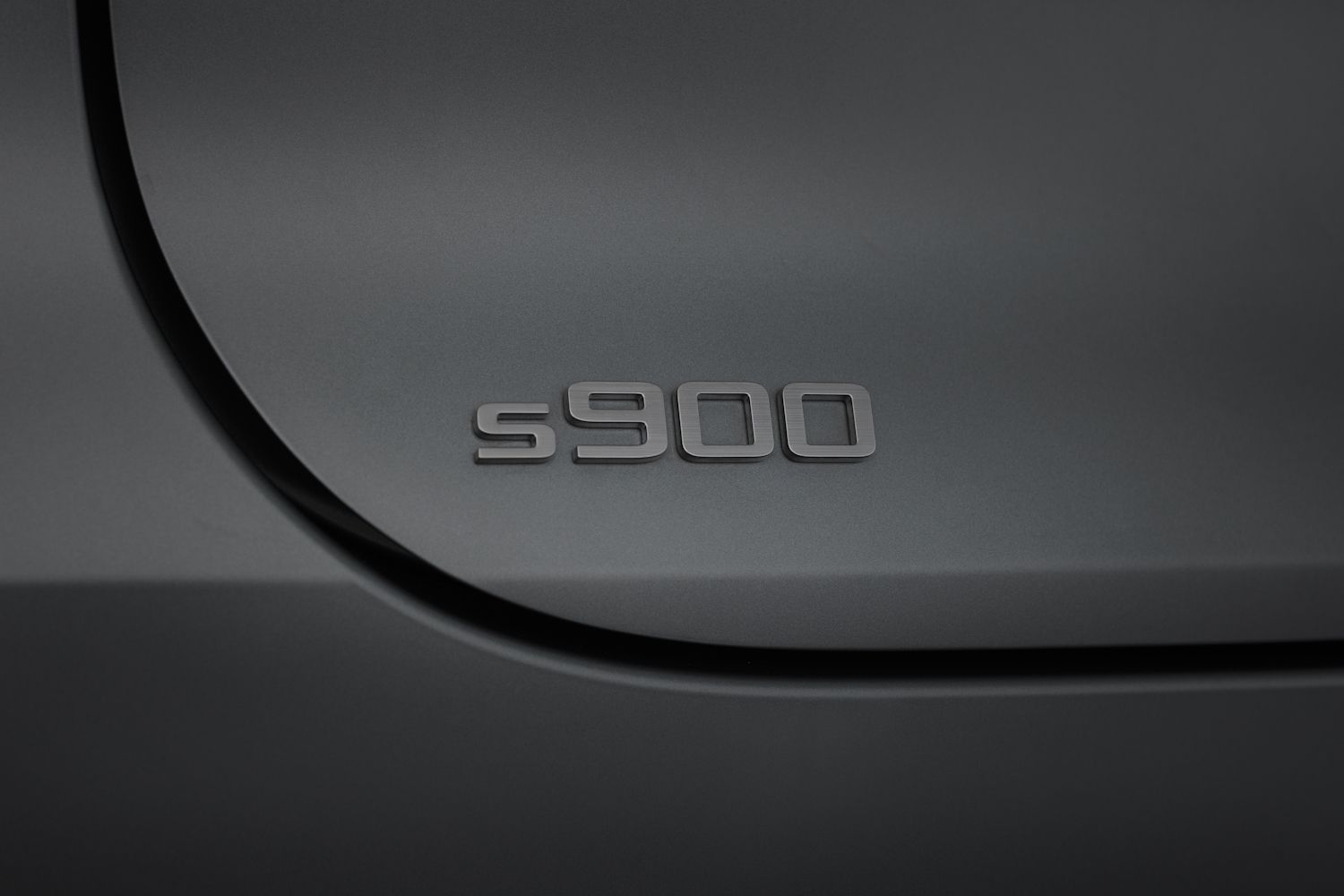 EBRO S900 PHEV