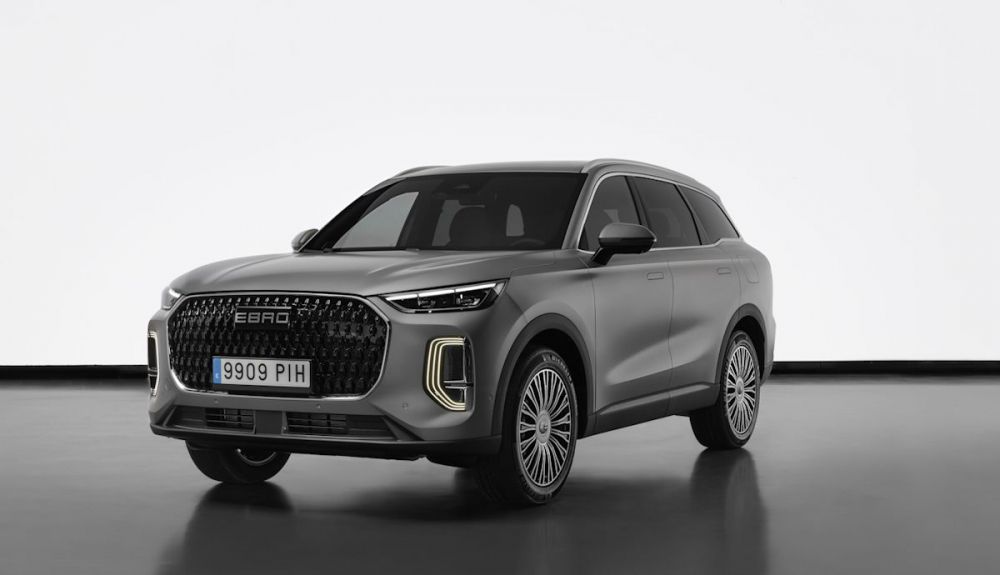 Ebro refuerza su oferta por todo lo alto con el S900 PHEV, un SUV híbrido enchufable a gran precio