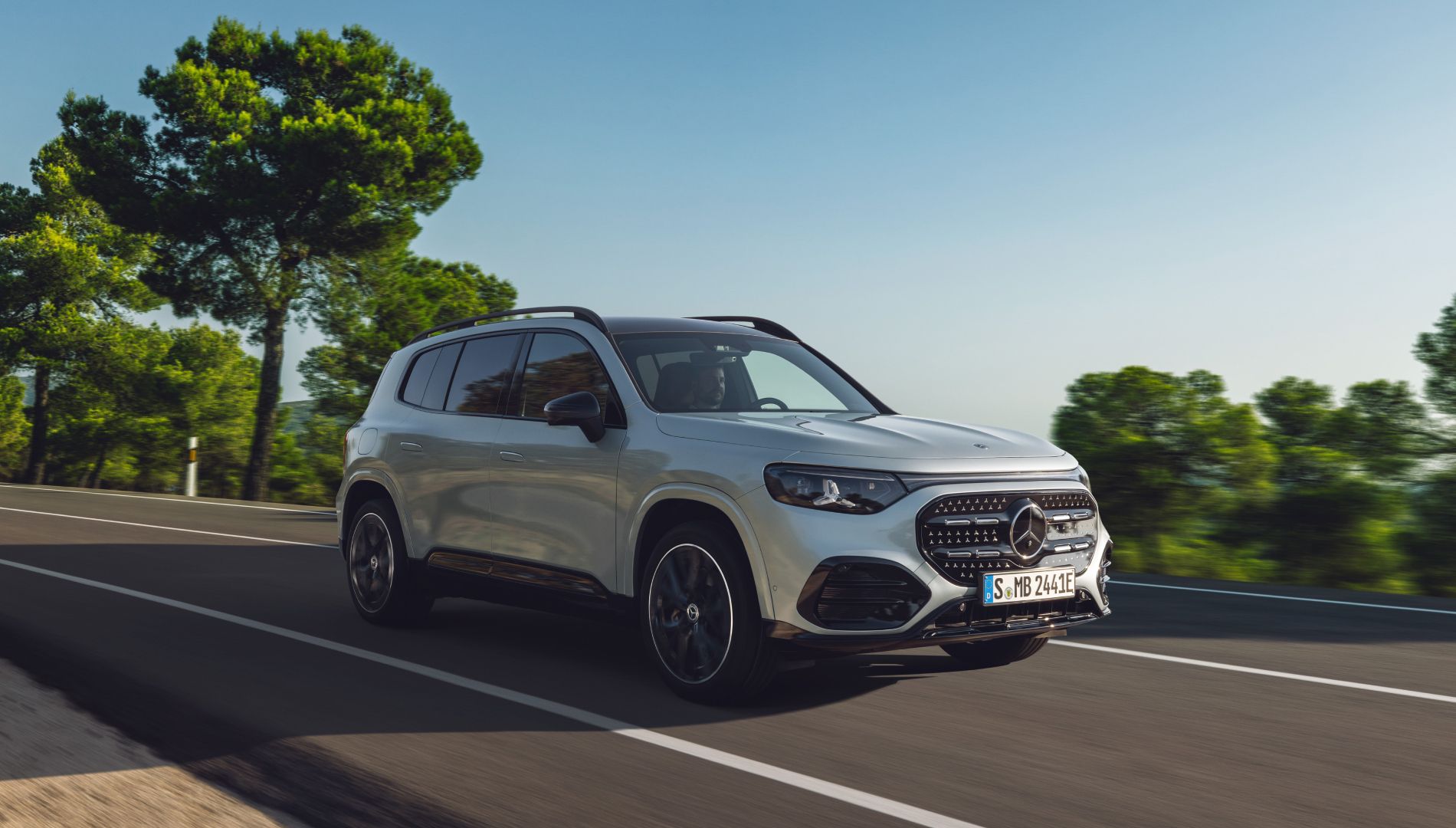 Así es el nuevo Mercedes GLB: el SUV que parece el mismo, aunque cambia mucho por dentro