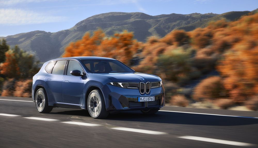 p90615615-highres-the-new-bmw-ix3-50-x_1