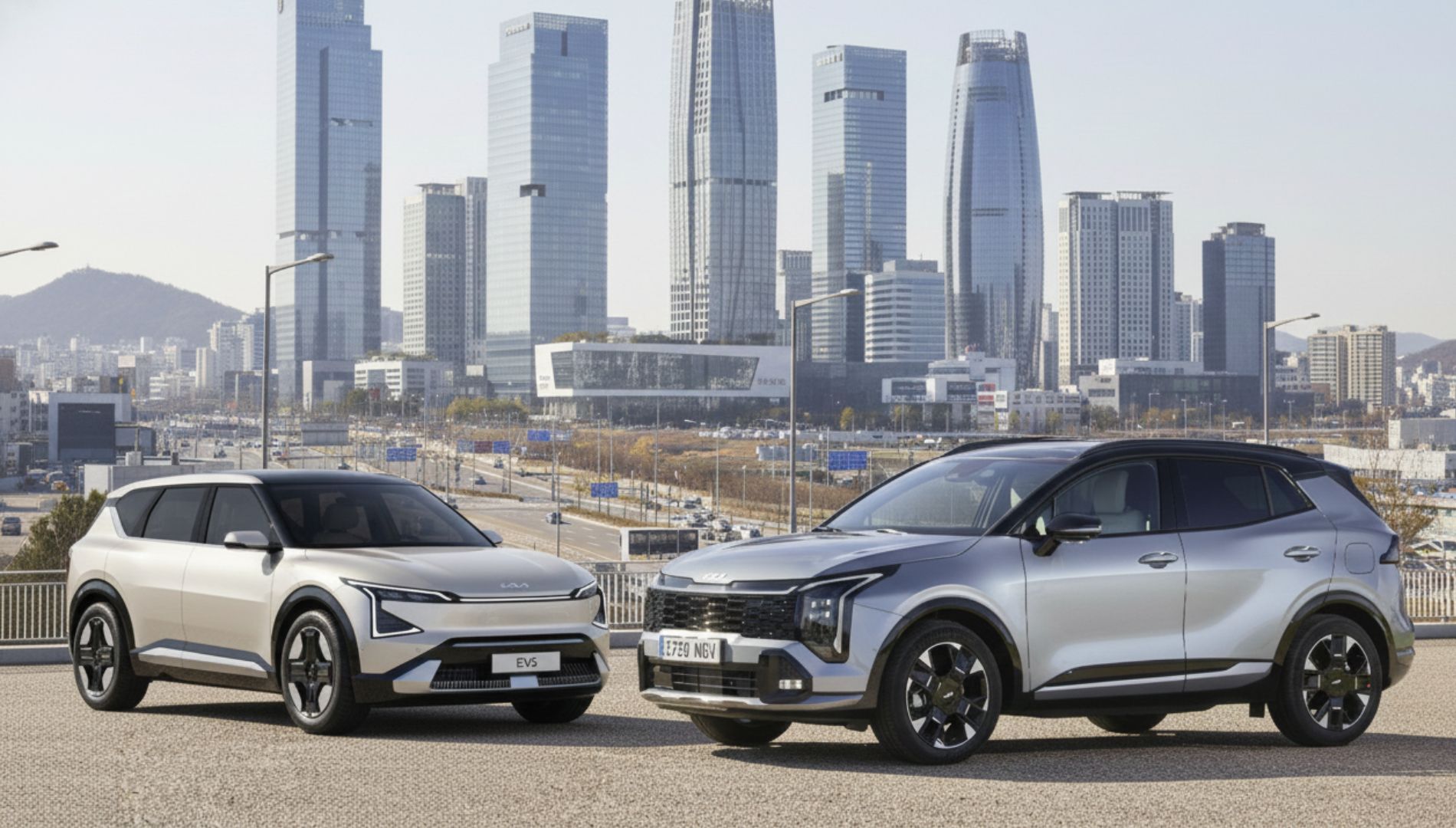 Cuál interesa más entre Kia Sportage y el EV5: comparamos dos SUV medianos con mecánicas diferentes. Imagen generada por IA