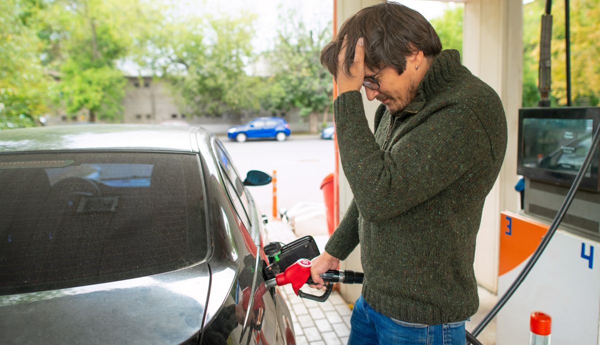 El doble impuesto al diésel que puede encarecer mucho el uso del coche en España