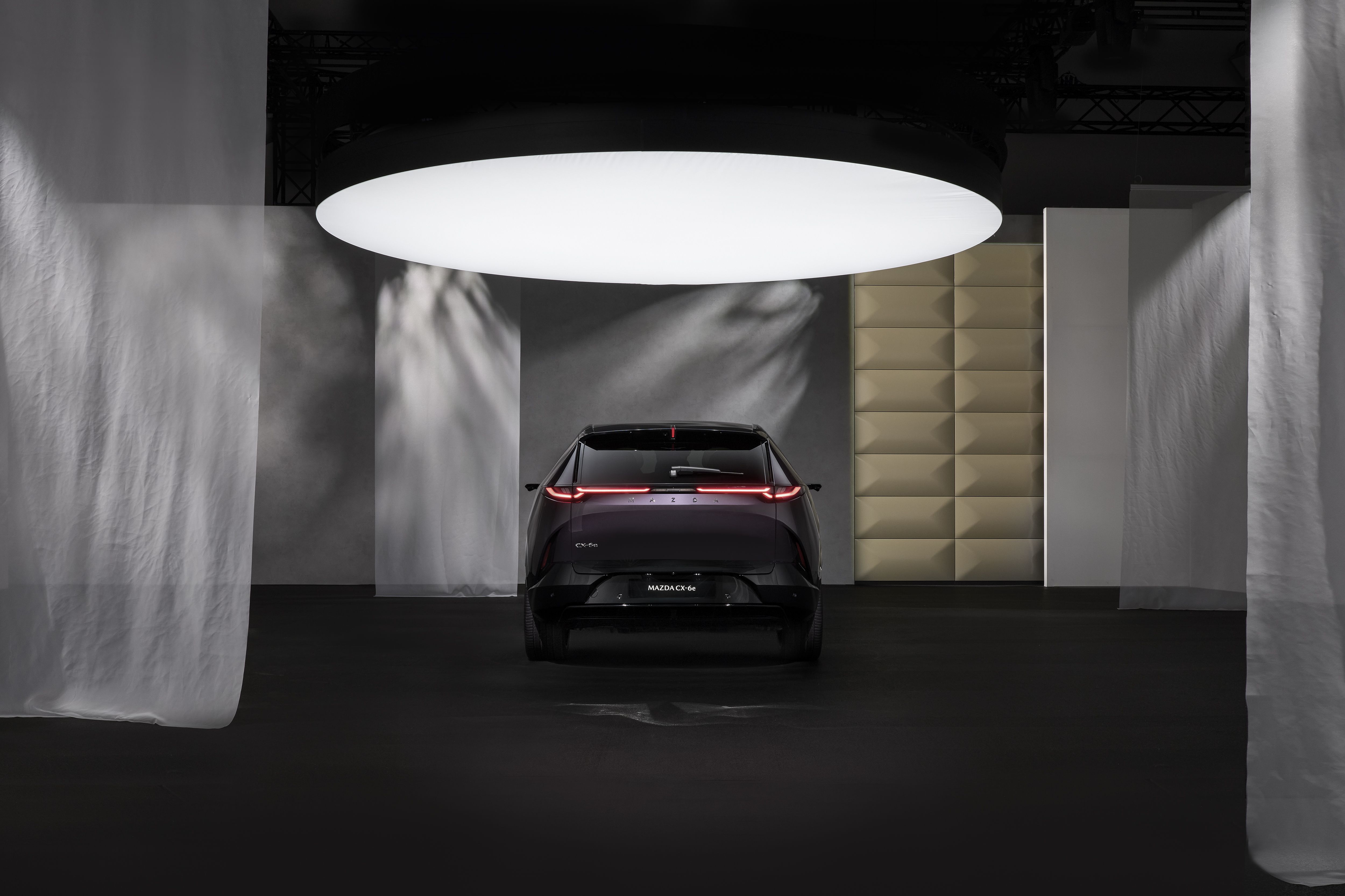 Mazda CX-6e