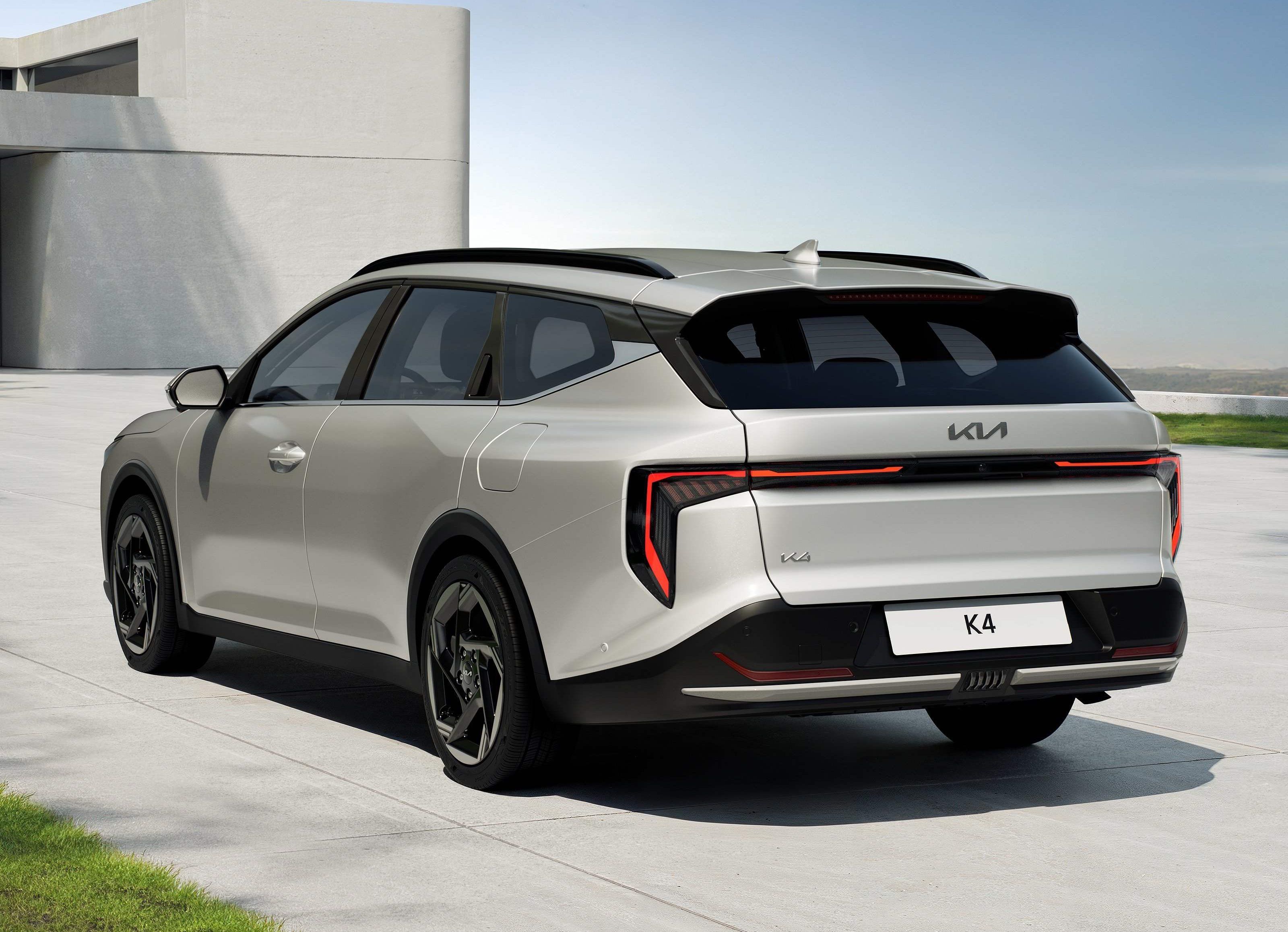 Kia K4 Sportswagon