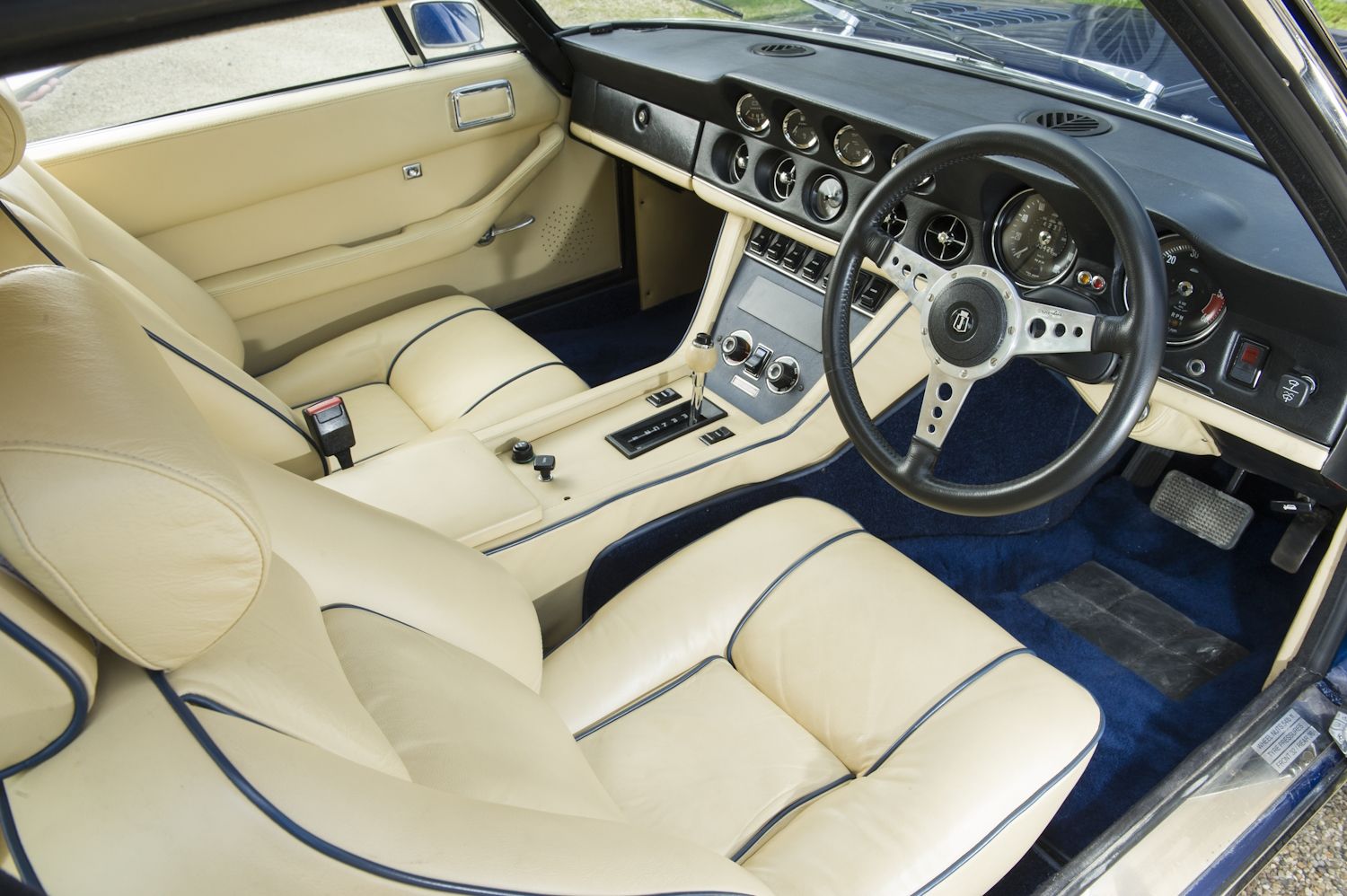 Jensen Interceptor