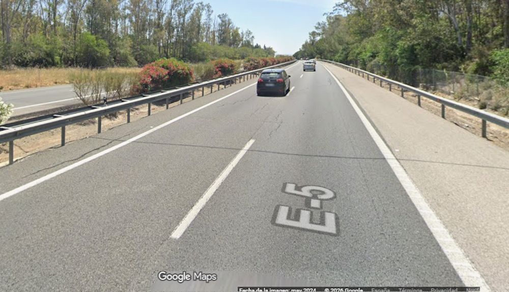 La autopista AP 4 permite ya en un tramo circular legalmente por el arcén en determinadas circunstancias