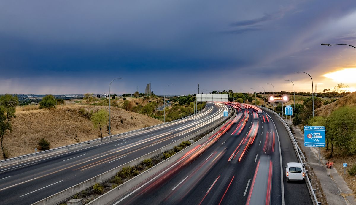Esta es ya la única y primera autopista de España donde ya se puede circular por el arcén este año