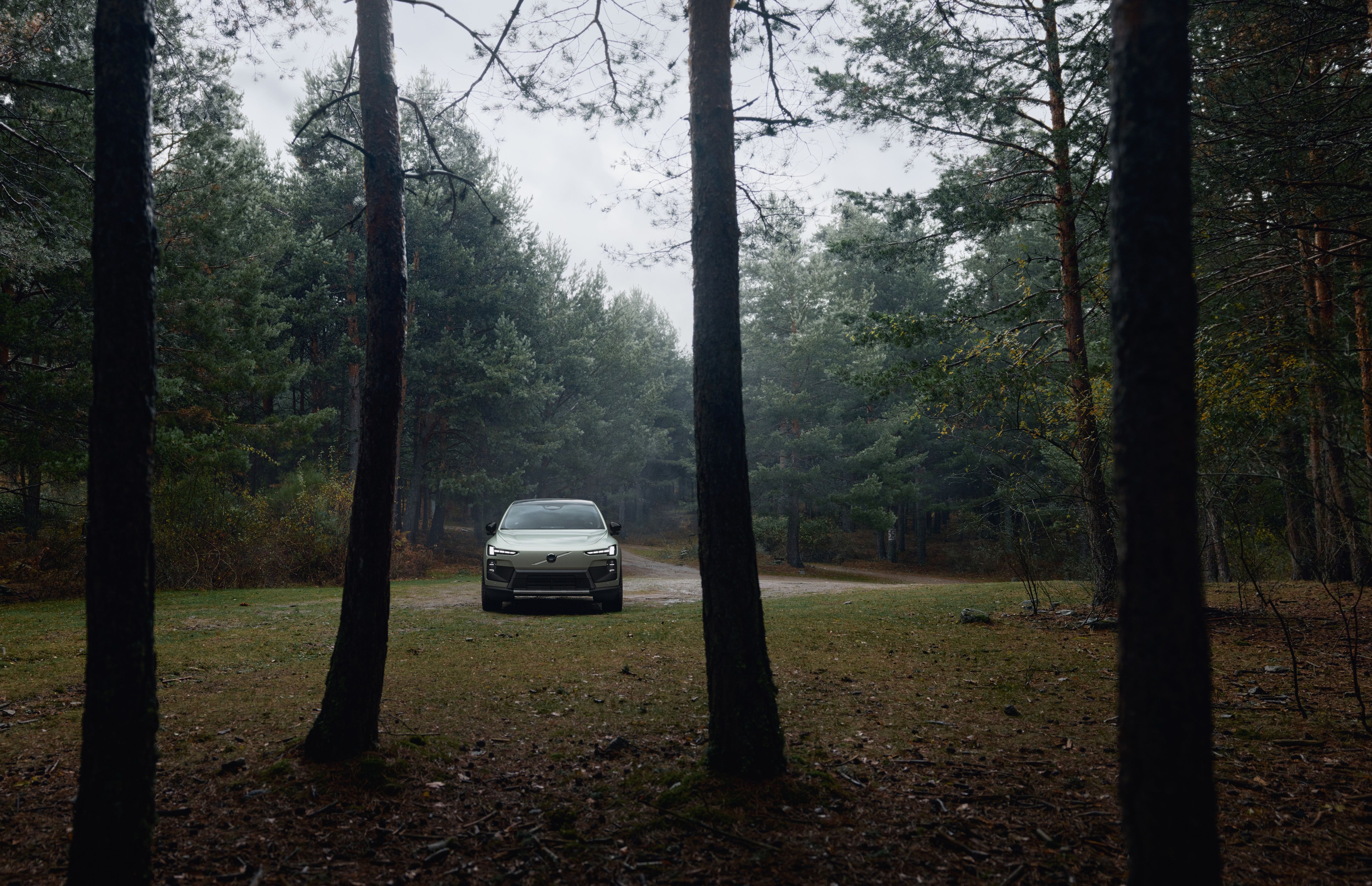 Volvo EX60 Cross Country