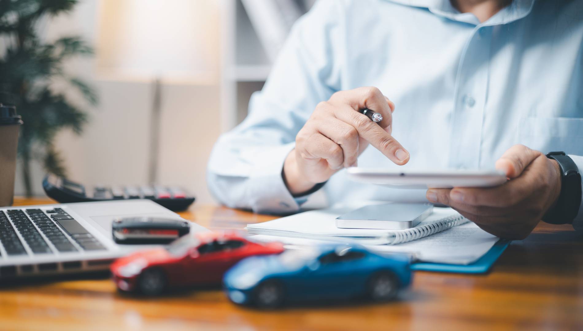 Plan Auto+: te explicamos cuánto dinero dan, cómo pedirlo y qué coches tienen más bonificaciones