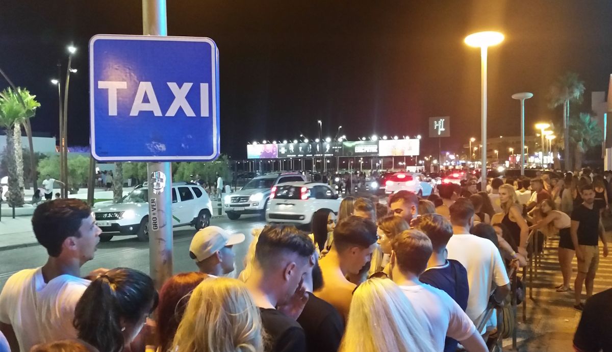 Nuevas restricciones a coches en España desde junio, tasas de 1 € por circular y multas de 30.000 €