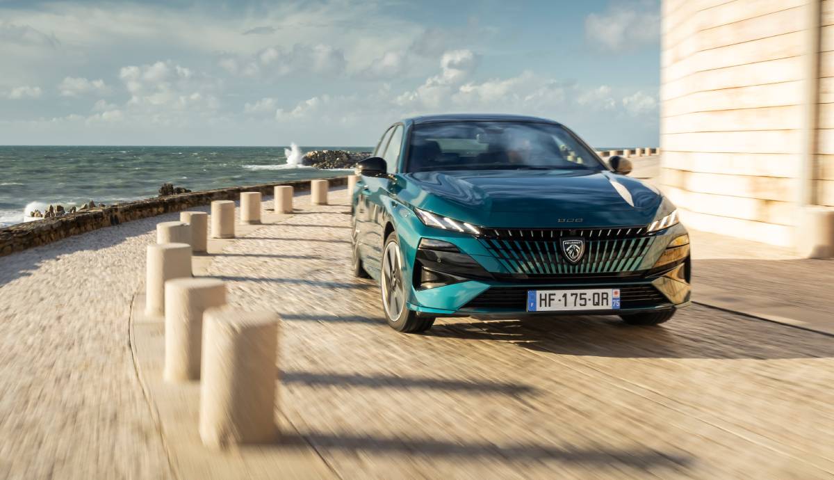 Probamos el nuevo Peugeot 308 y comprobamos si todavía sigue siendo referencia entre los compactos