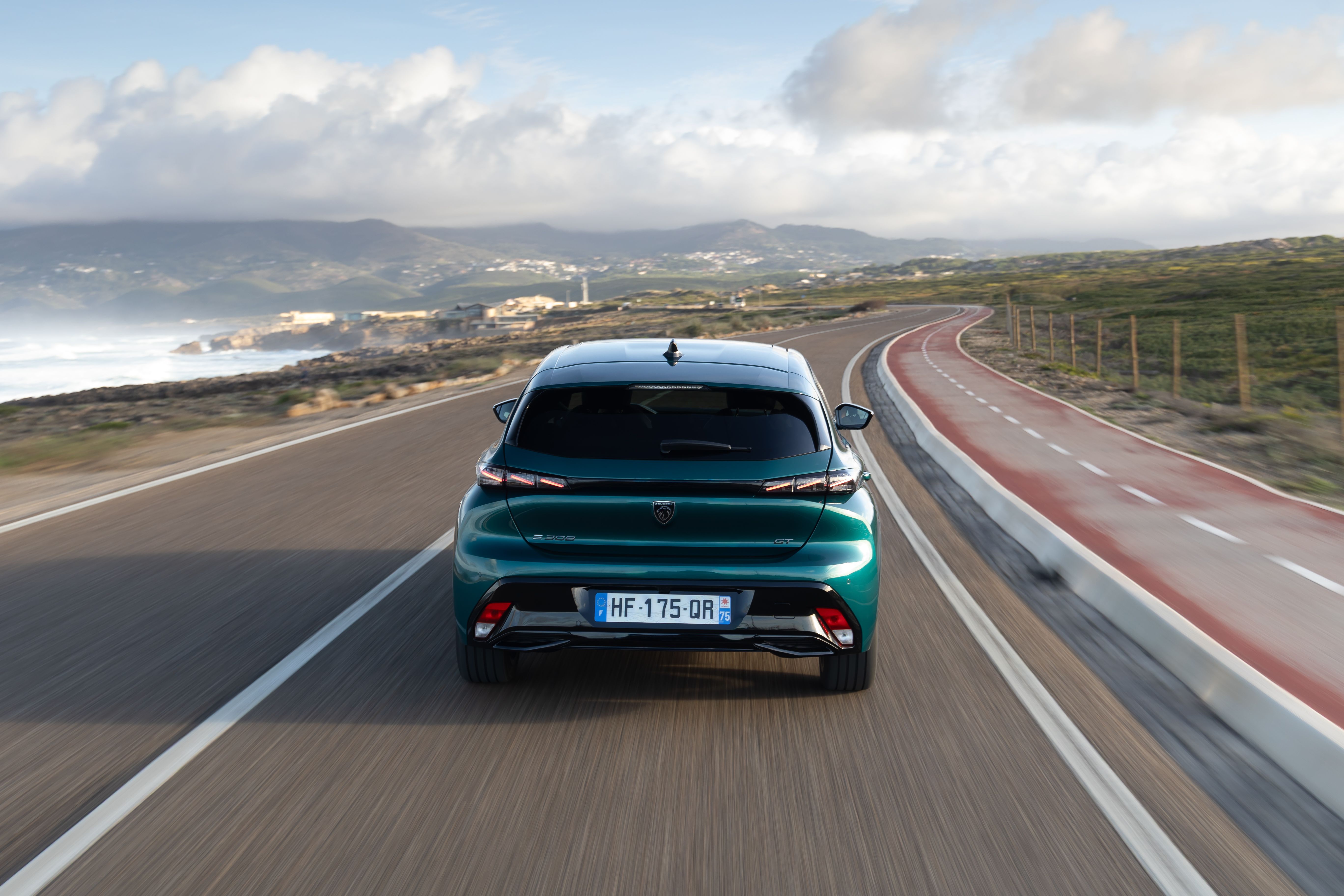 PEUGEOT 308&308SWTESTDRIVE 0157TC