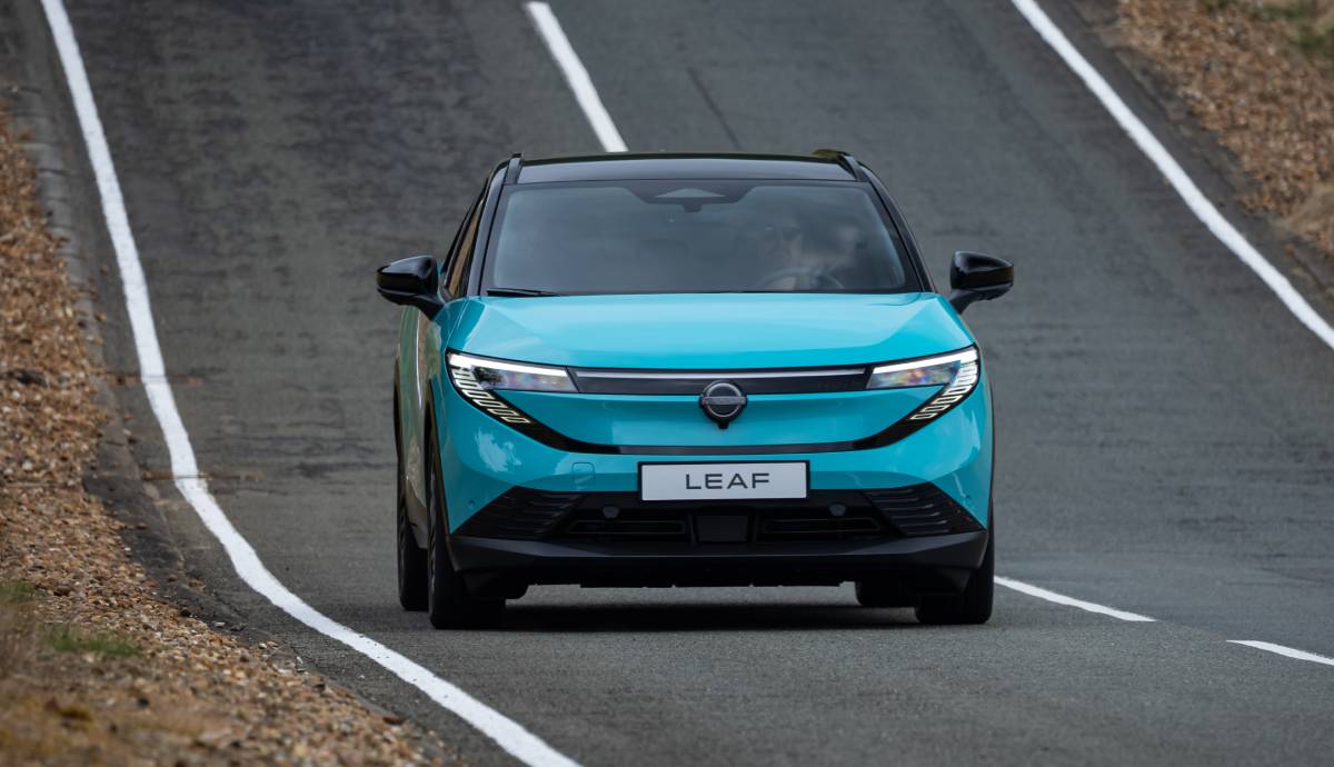 Todo lo que cambia en el nuevo Nissan Leaf: ahora con un diseño de SUV coupé de lo más atractivo