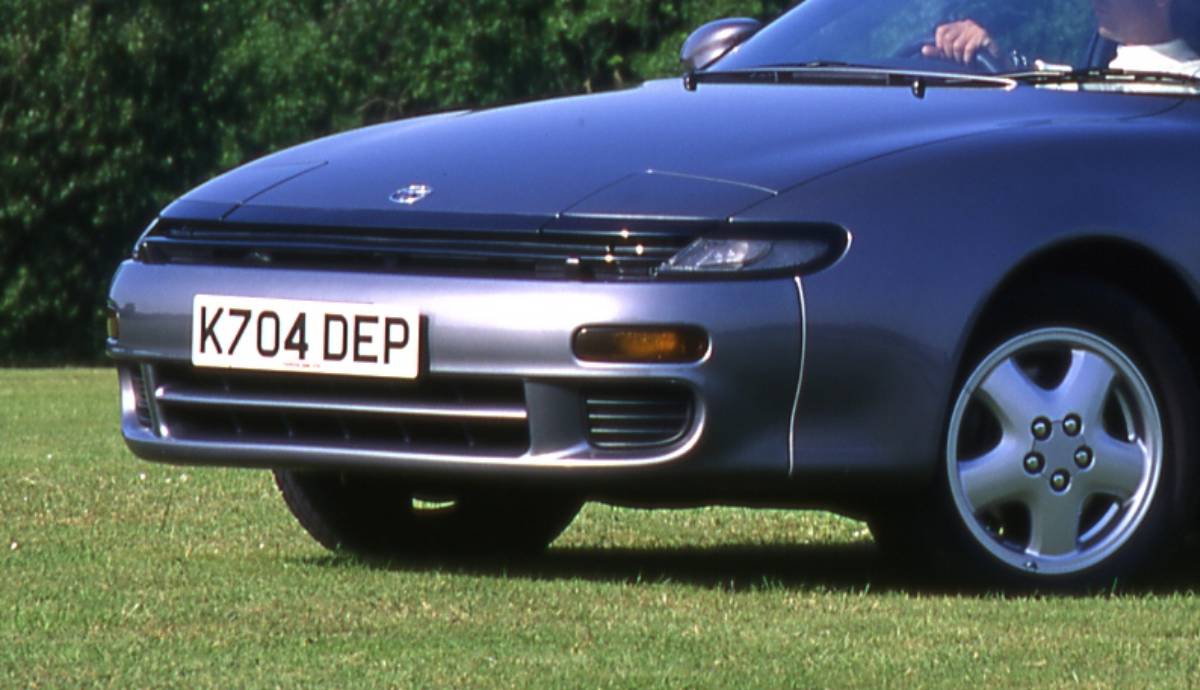 Todo el mundo apunta a que este sería el nuevo Toyota Celica: nuevas fotos con camuflaje de rally